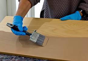 <b>FLYTT RUNDT:</b> Mal en planke eller plate som kan flyttes rundt i rommet i den fargen du vurderer.
