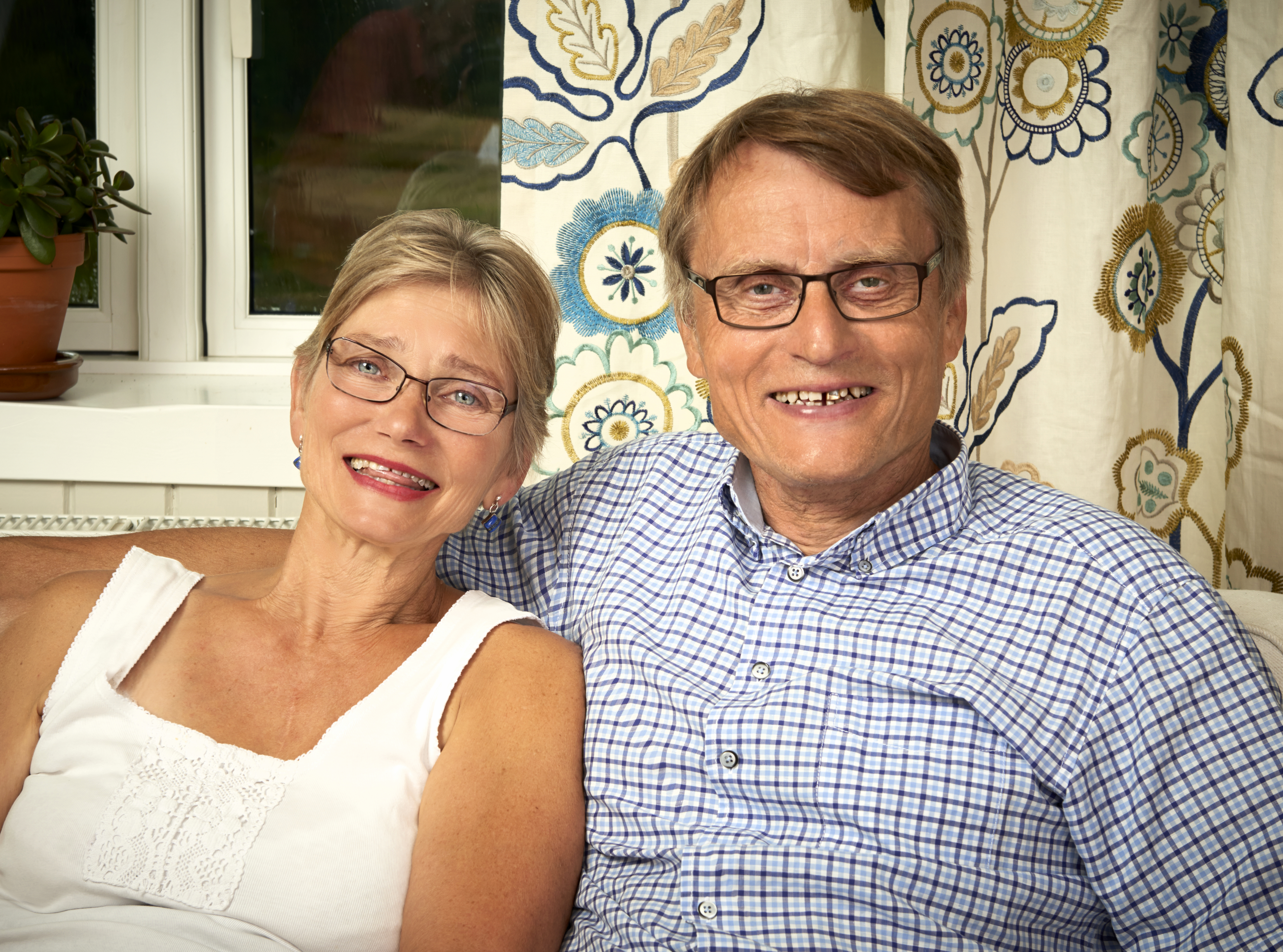 Vertskapet på Vestre Kjærnes er strålende fornøyd med helheten og at de turte å satse på farger.