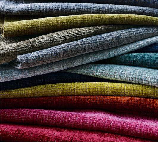 Vi skal ha det koseligere og lunere, uansett stil. Tekstilene kommer!