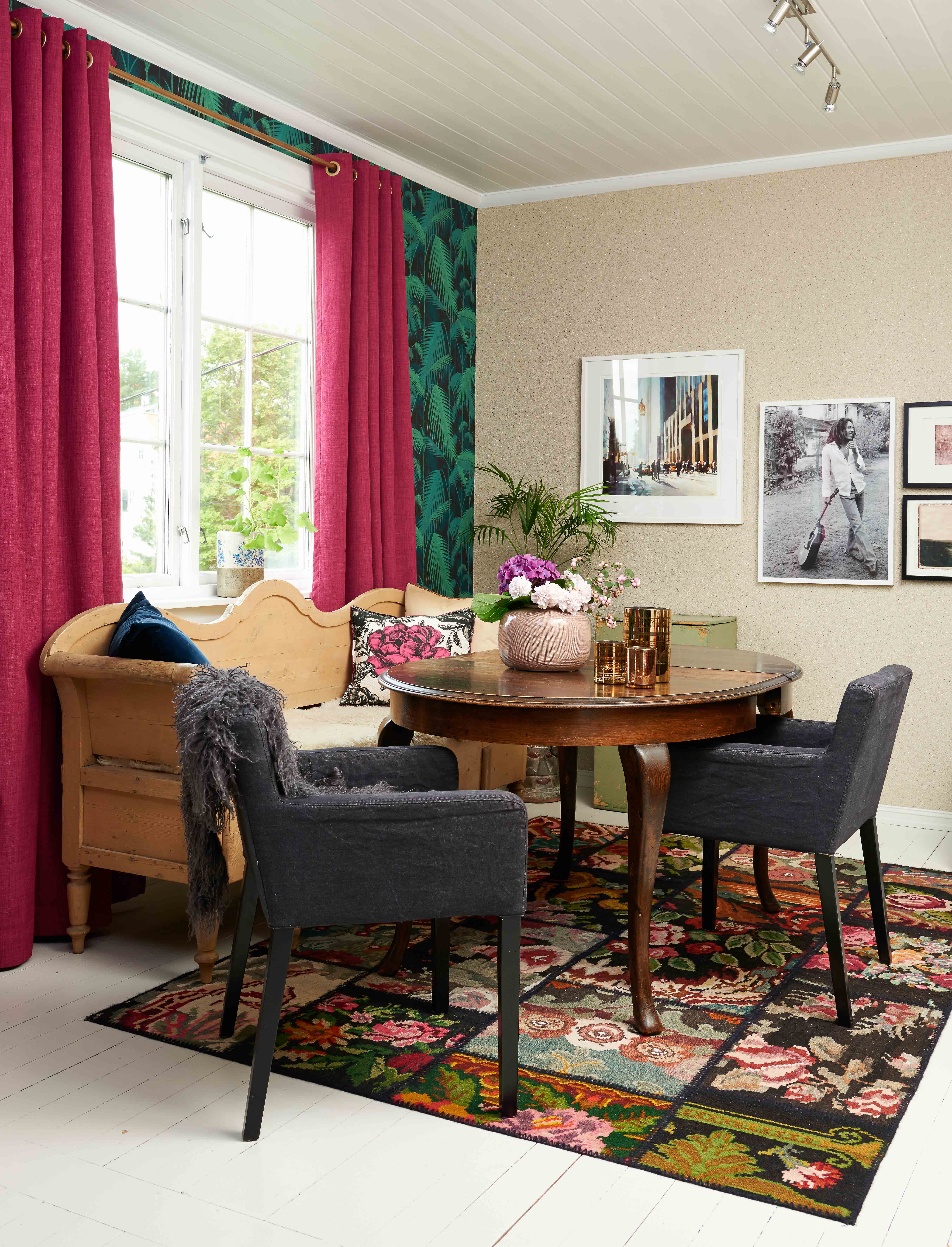 Snakk om stilkrasj i full balanse!