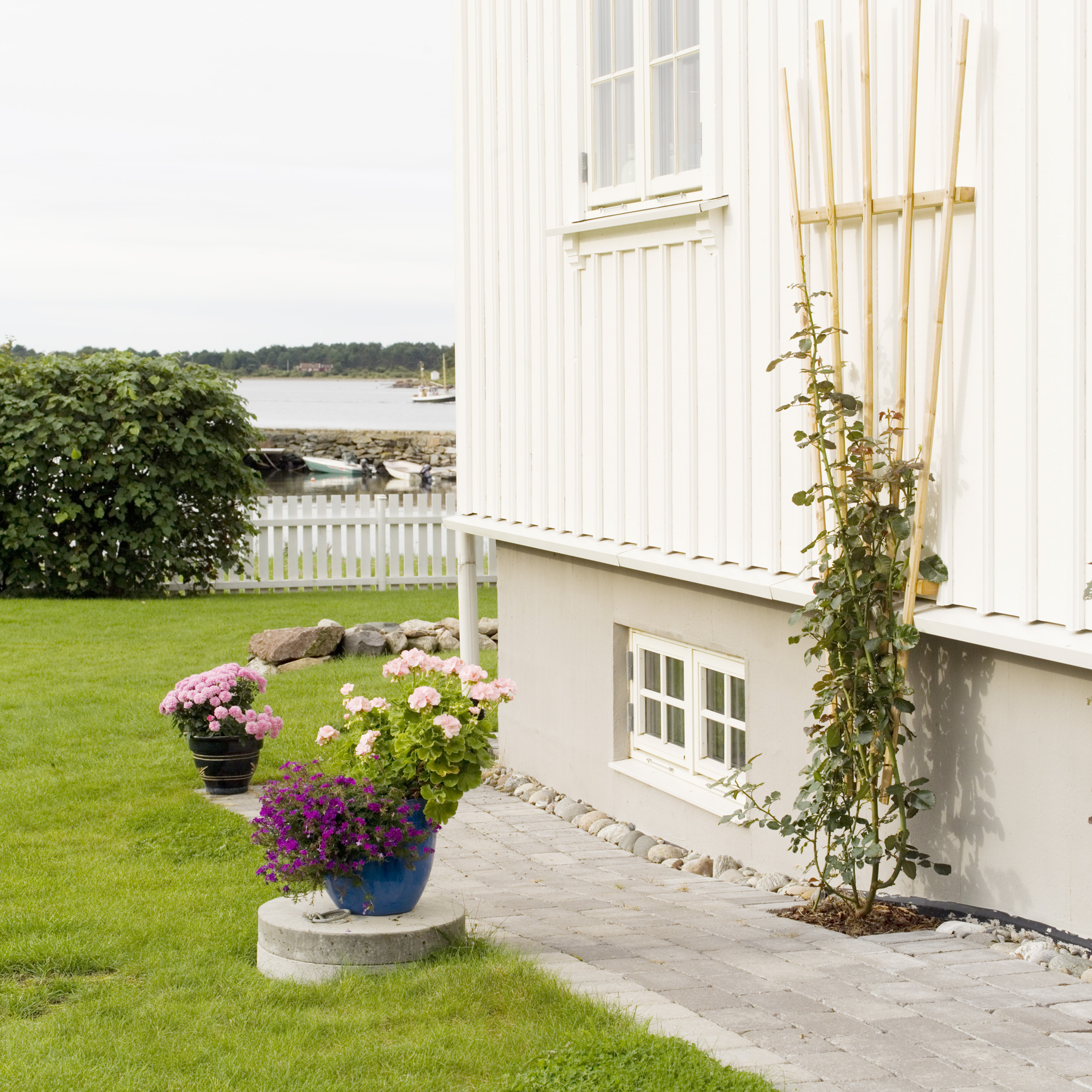 Sett rett farge på grunnmuren