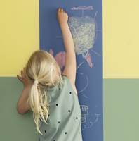 <b>BARNEDRØM:</b> En tavle på veggen må være ethvert barns drøm. (Foto: Butinox)<br/><a href='https://www.ifi.no//kreativ-maling-pa-barnerommet'>Klikk her for å åpne artikkelen: Kreativ maling på barnerommet</a>