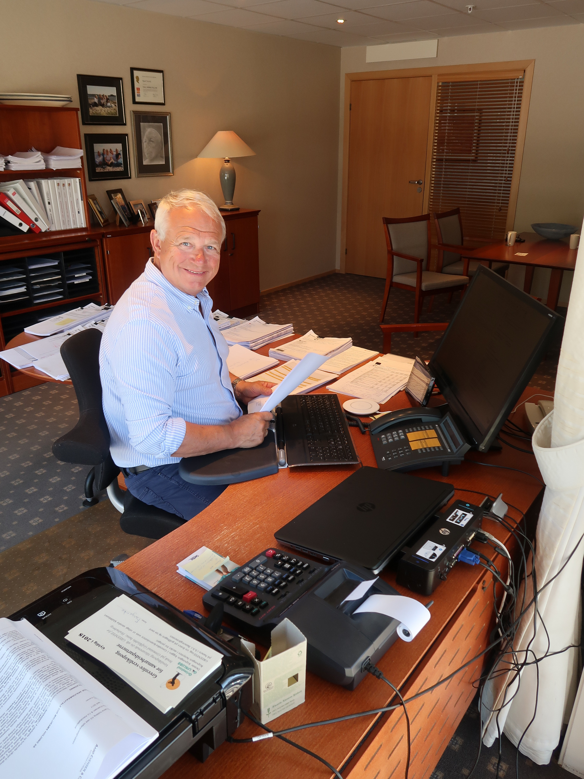 Håndverker og butikk