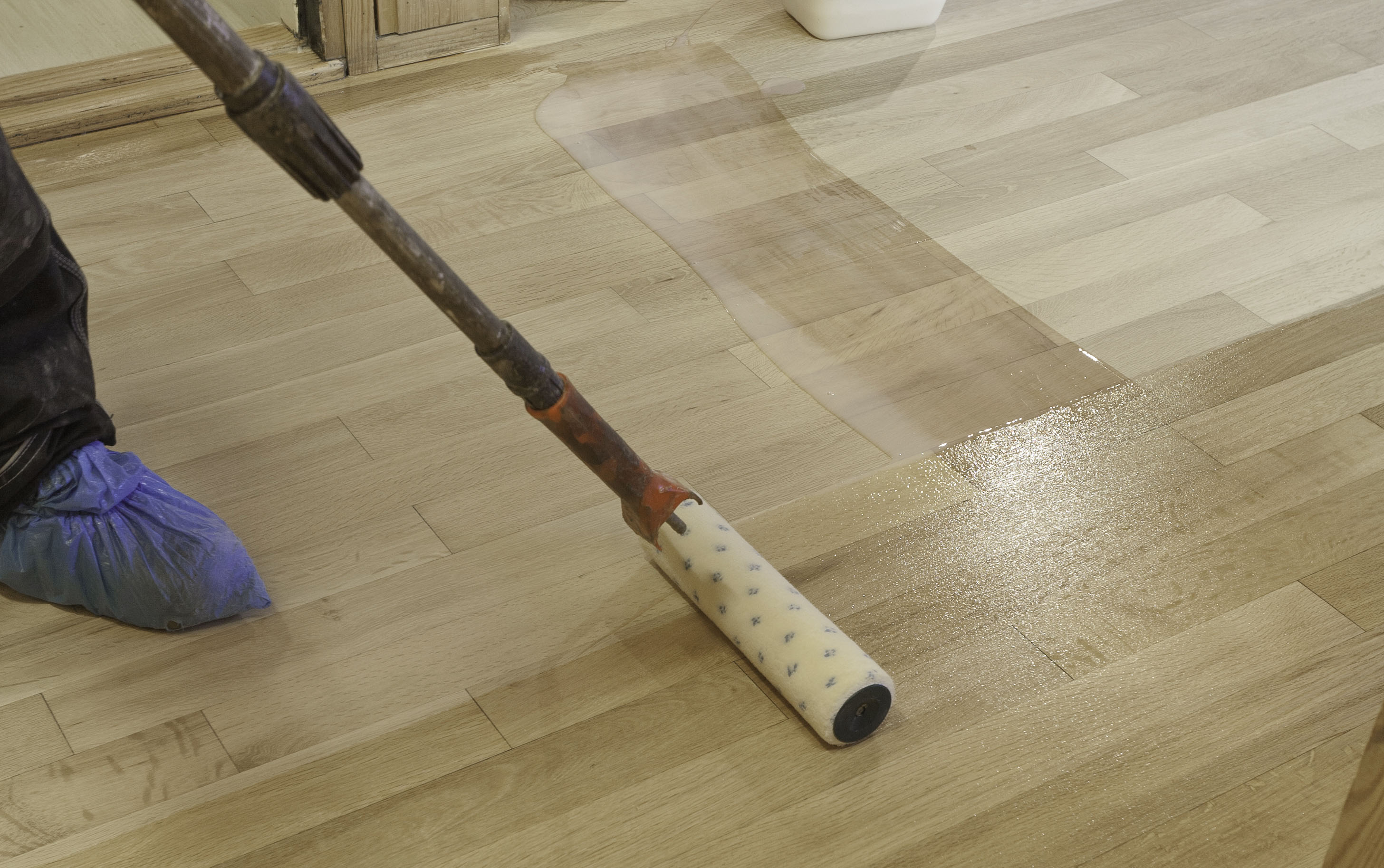 Må vi rense gulvet før vi sliper?