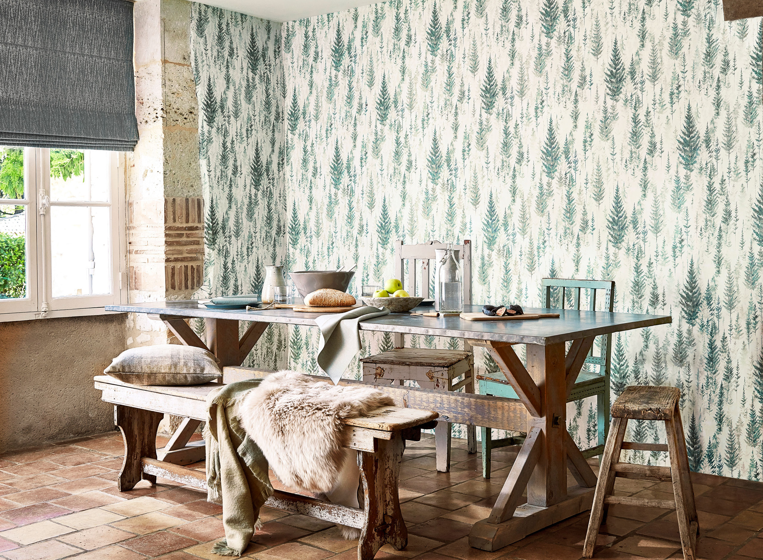 Skandinavisk skog på tapetet