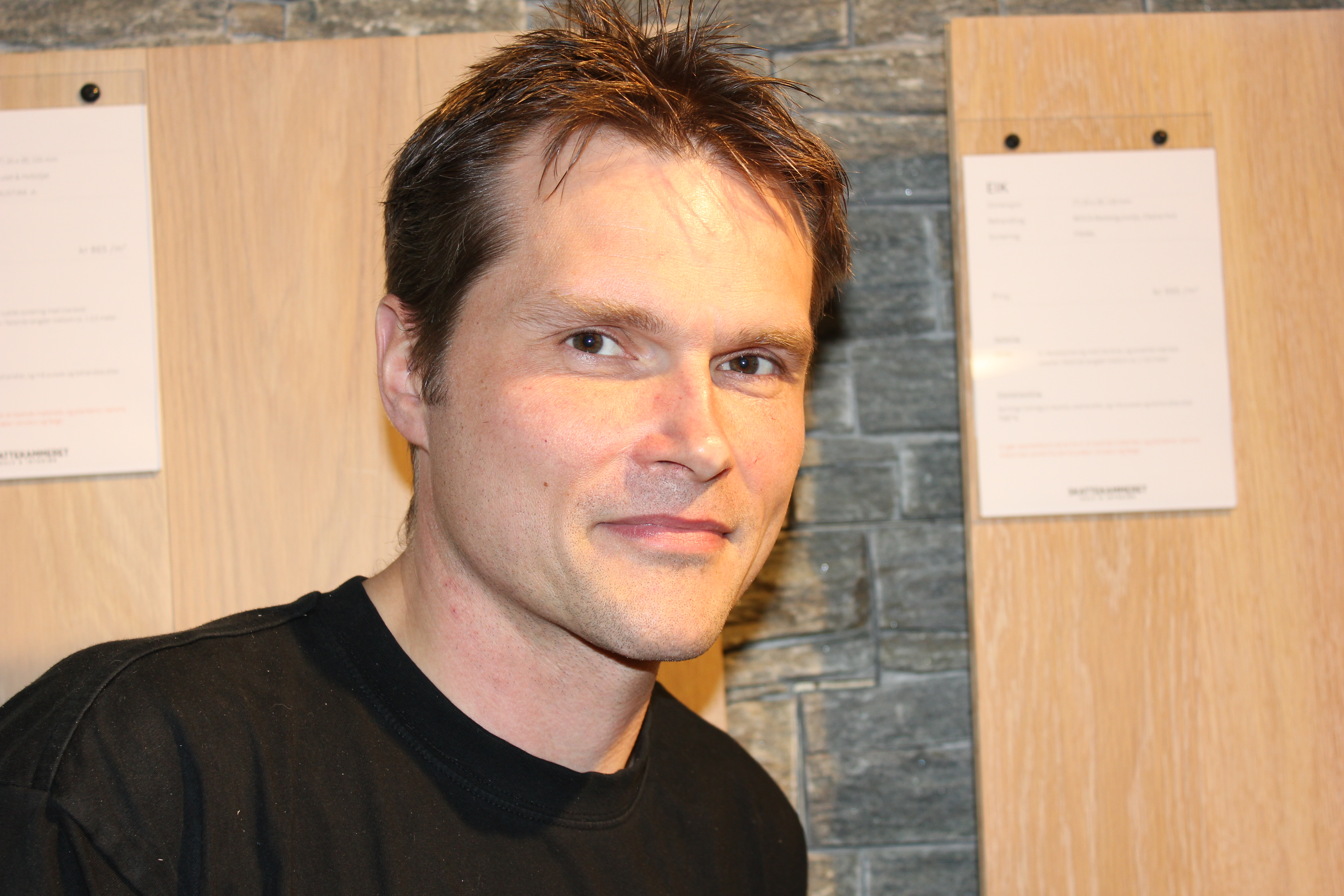  TREEKSPERT: &ndash; Er oljen godkjent for bruk sammen med ern&aelig;ringsmidler, kan du til og med ha den p&aring; br&oslash;dskiven, uten at jeg garanterer for smaken, sier Arnstein Dalum Fr&oslash;yse. (Foto: Bj&oslash;rg Owren/ifi.no)