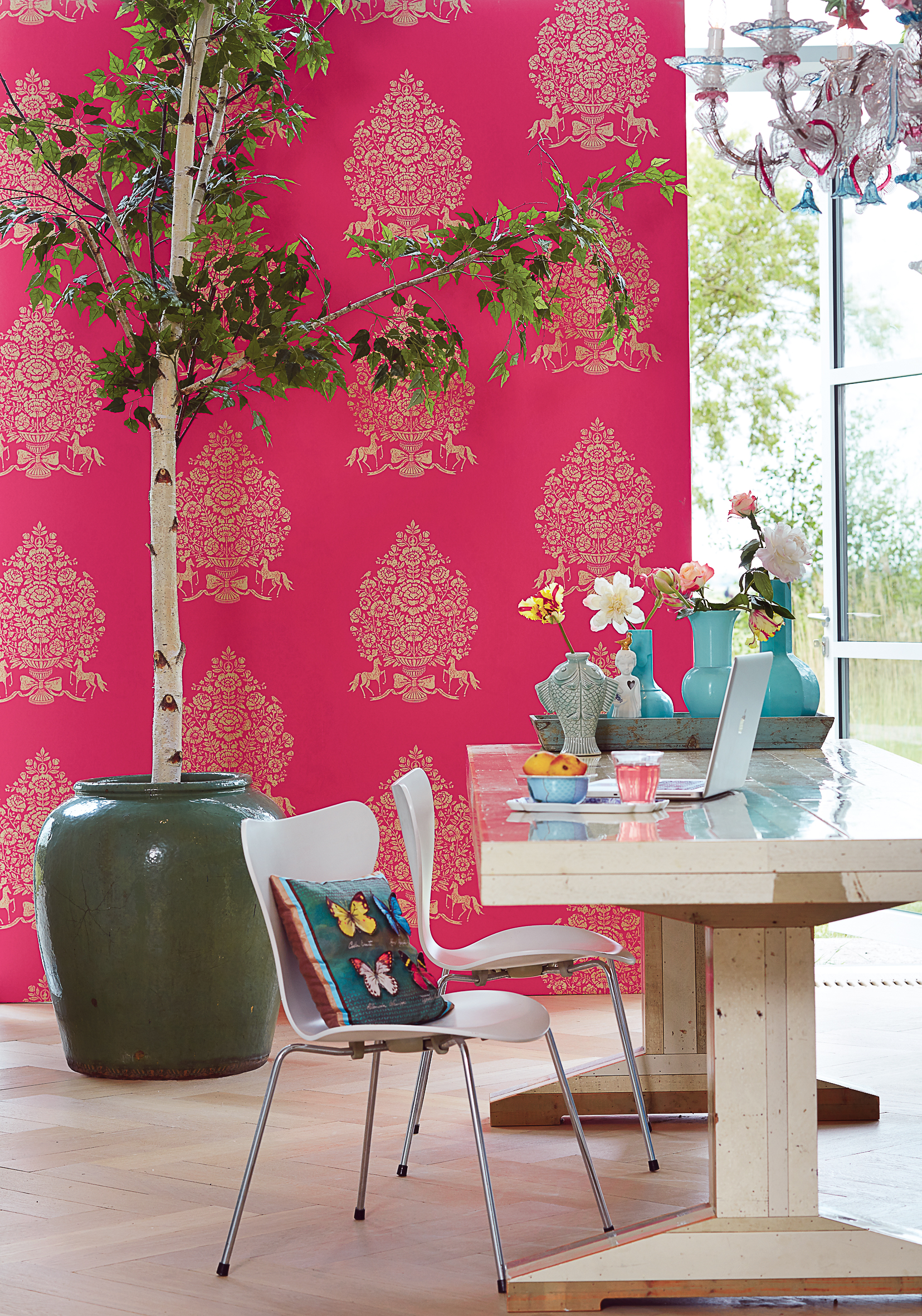 Et friskt tapet fra Eijffinger/Astex for den som elsker cyklamen.