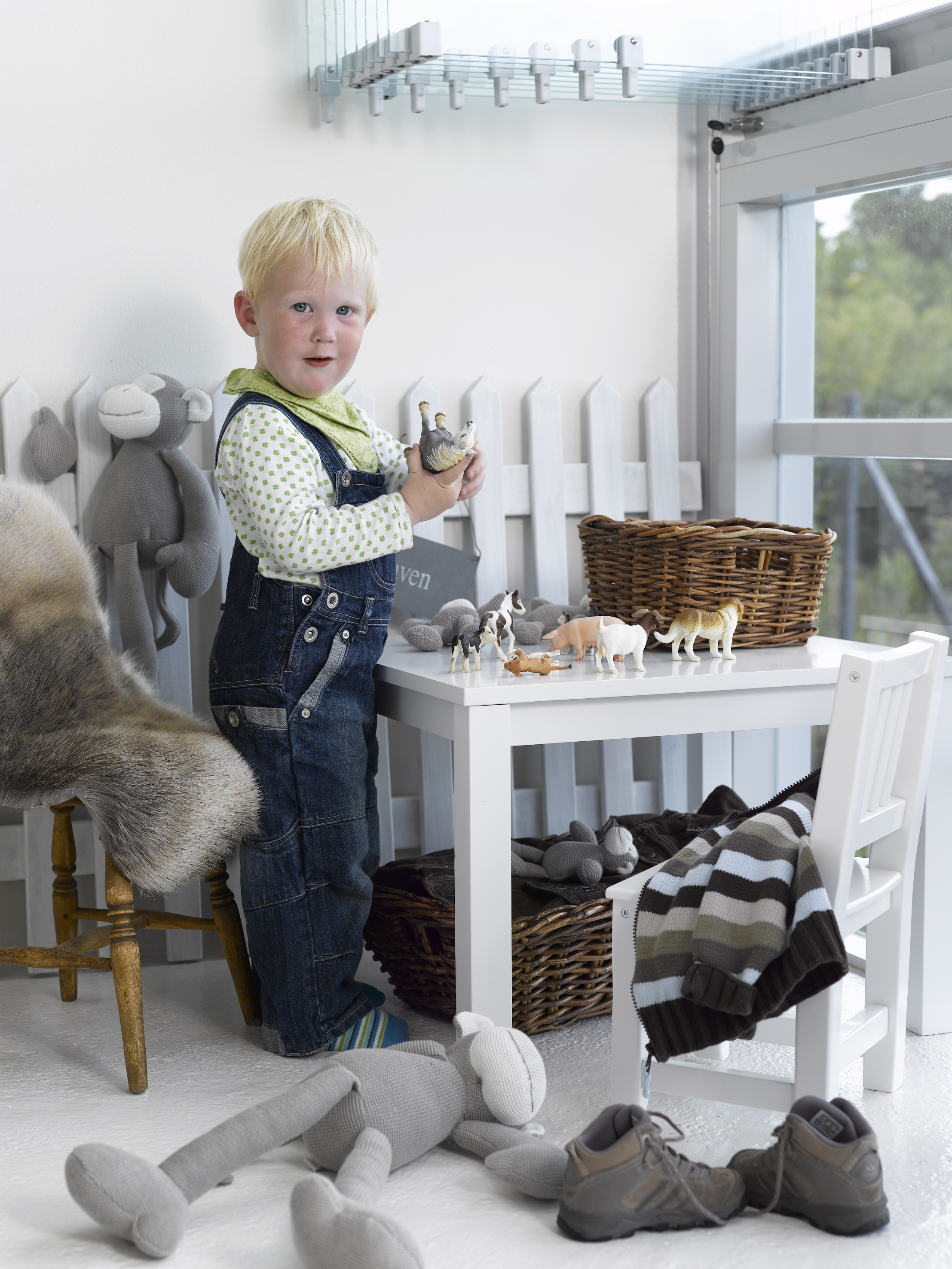 Denne vesle karen ser svært så fornøyd ut! 