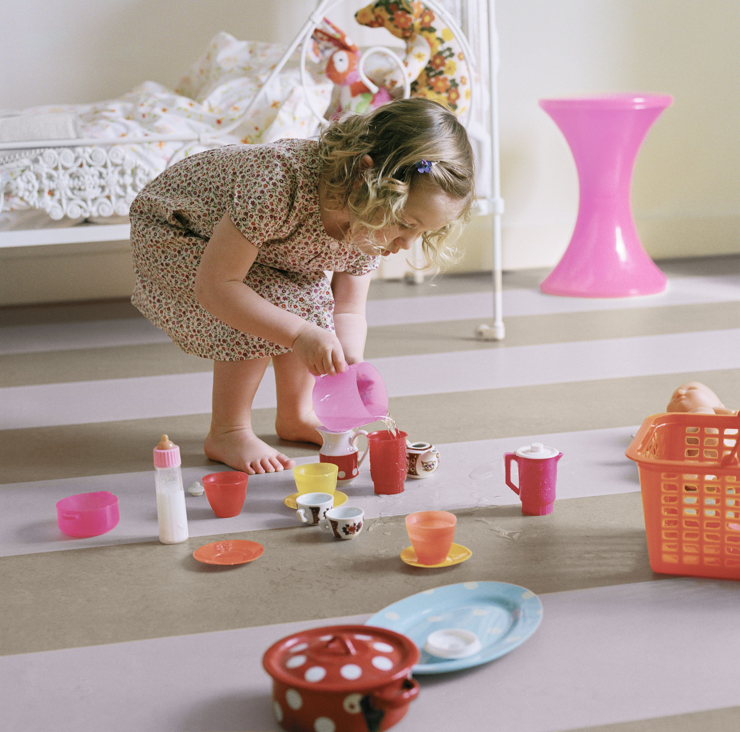 Marmoleum Click fra Forbo Flooring er enkelt å kombinere i farger og størrelser på flisene.