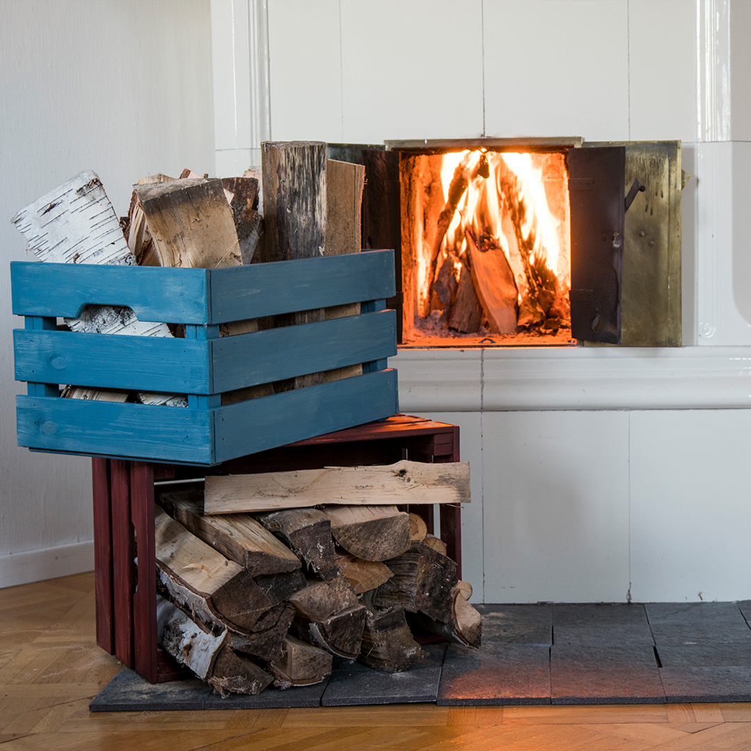 Klarlakk på vedkasser