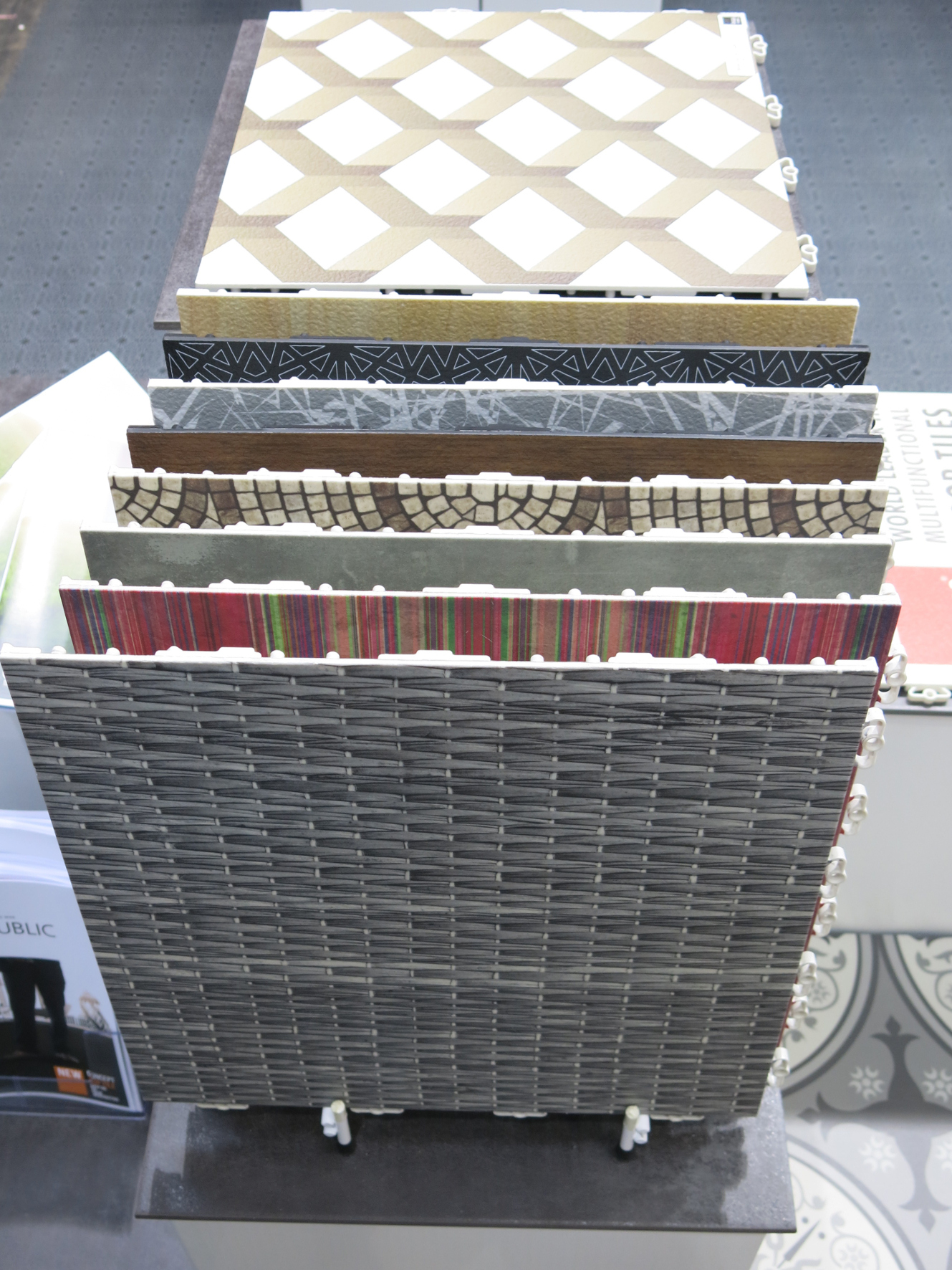 Den svenske plastflisen fra Bergo kan f&aring;s med alle mulige motiver. De trykker foto eller folierer flisen etter dine &oslash;nsker.