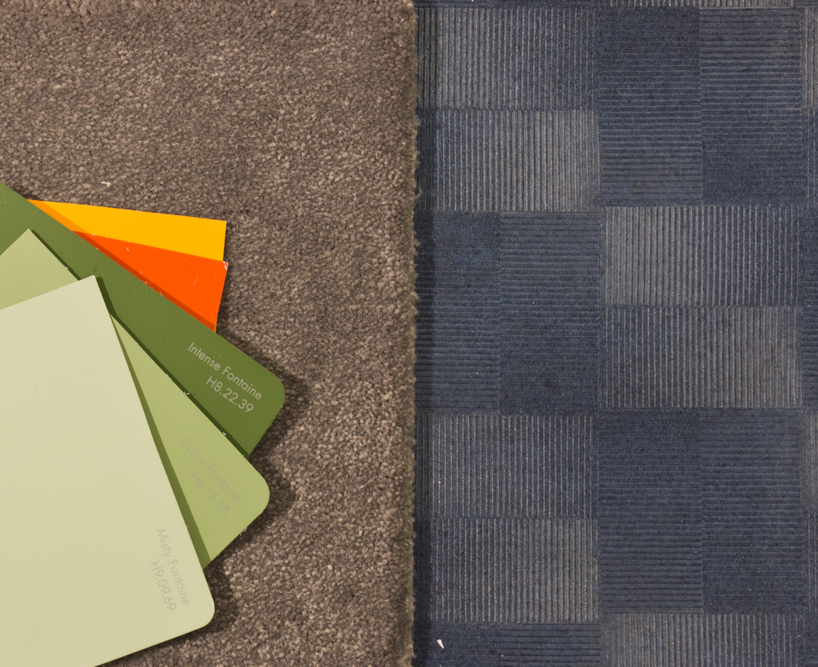 Grønt, oransje og blått