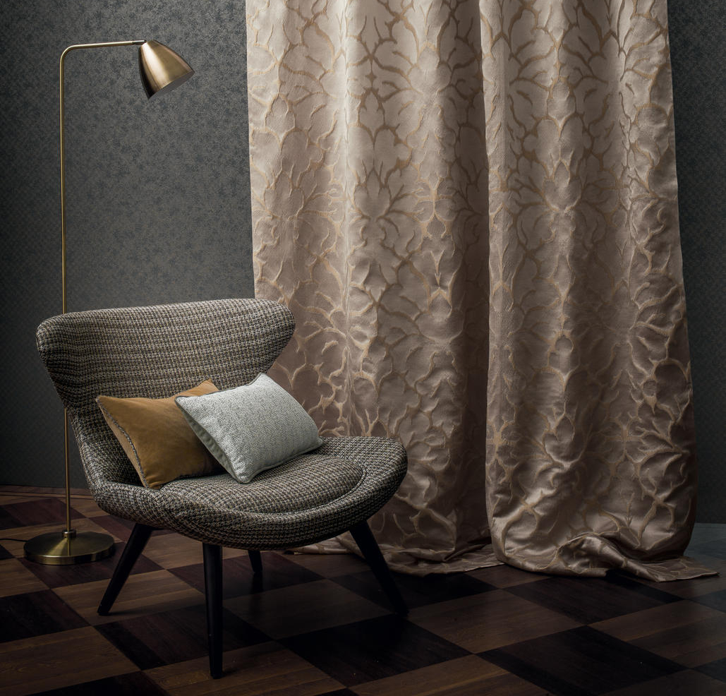 Behagelig for både øyet, sjelen og ørene! Kle stua i elegante stoffer! Her fra Green Apple.