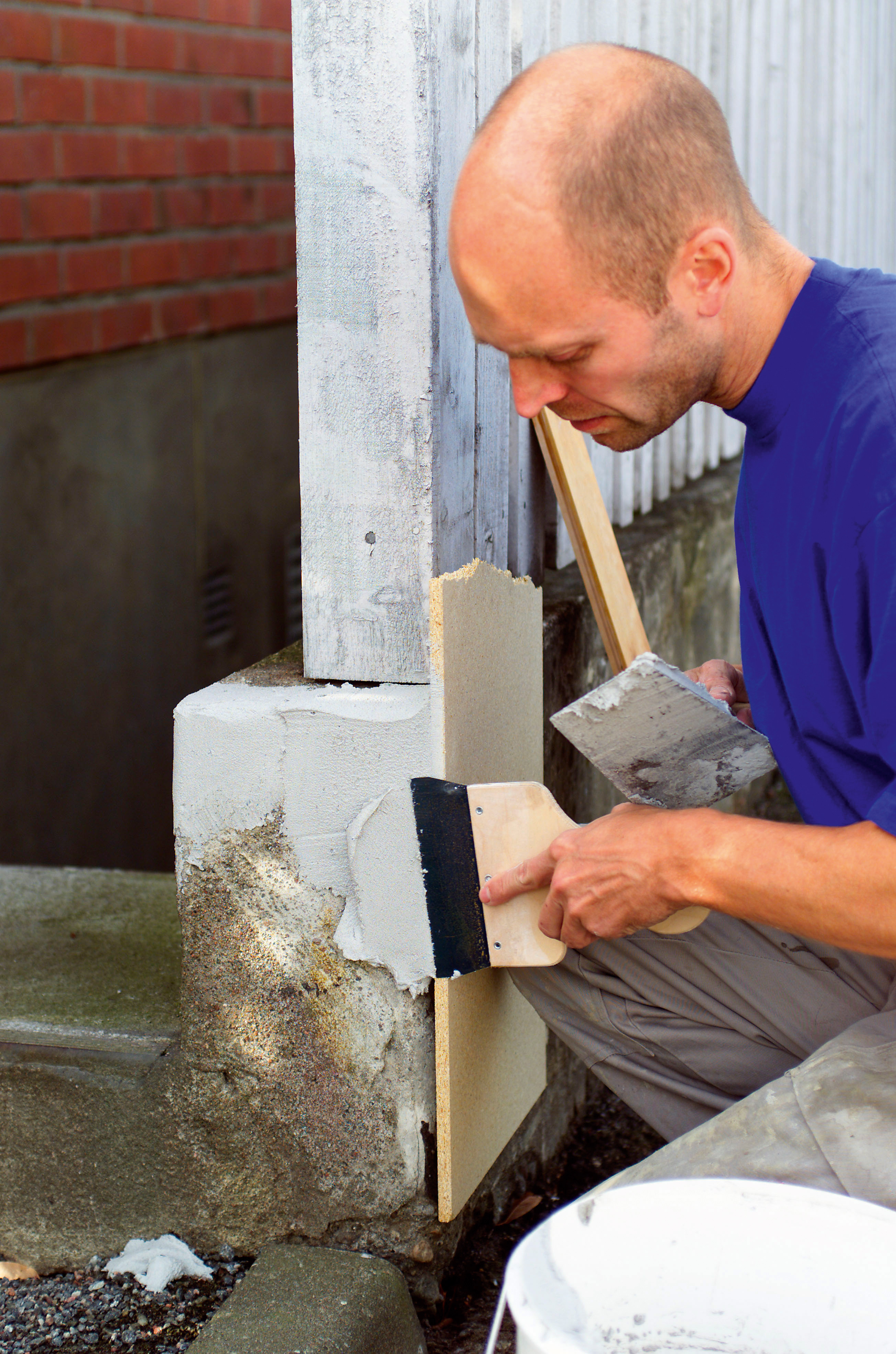 Tett hullene i muren