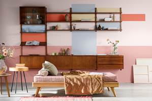 GOD STEMINNG: Gjennom å male veggene med disse bleke rosa, røde og oransje farger – sammen med med Bright Skies  – kan rommet få en behagelig og trygg stemning.