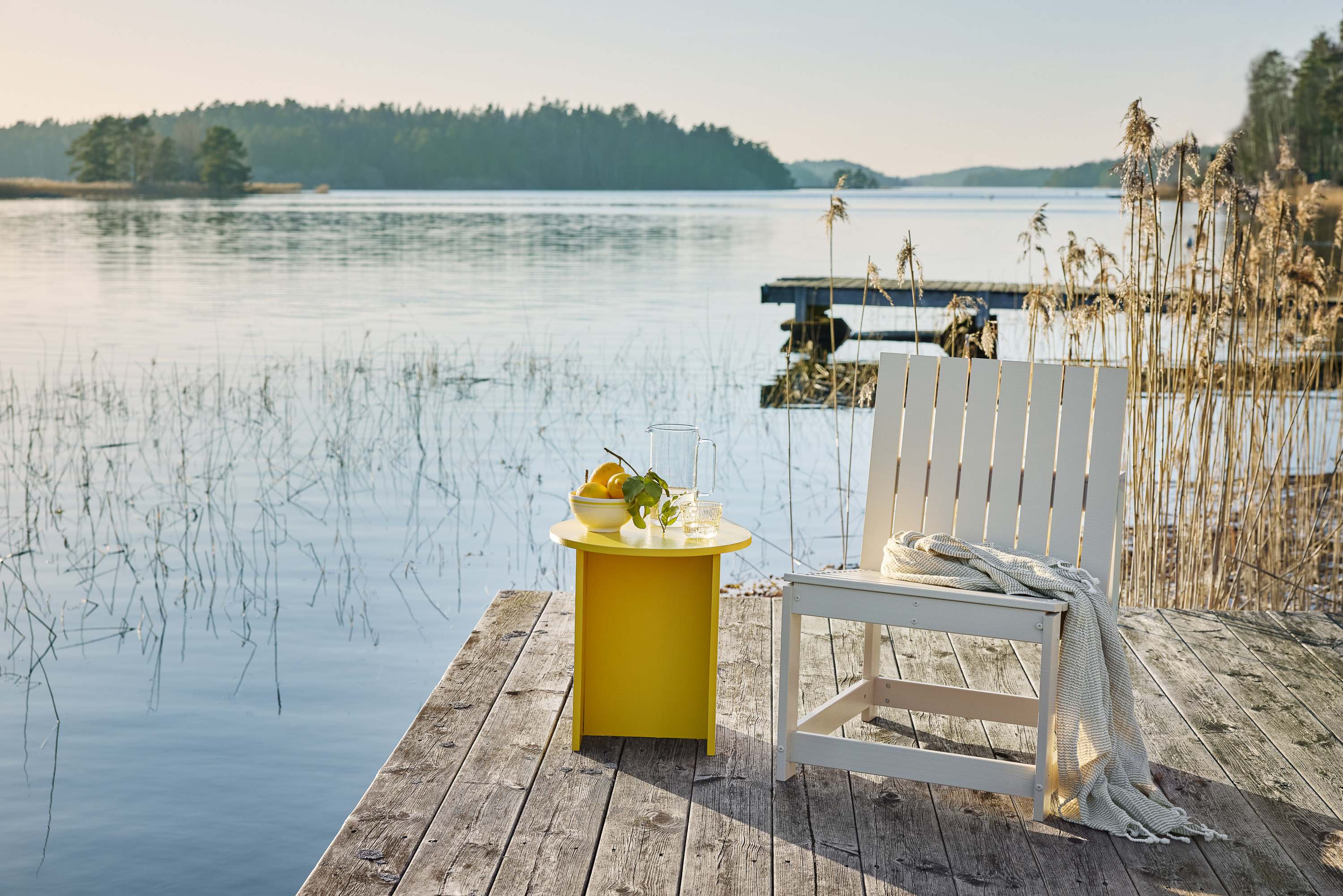 Mal hagemøblene med vindusmaling
