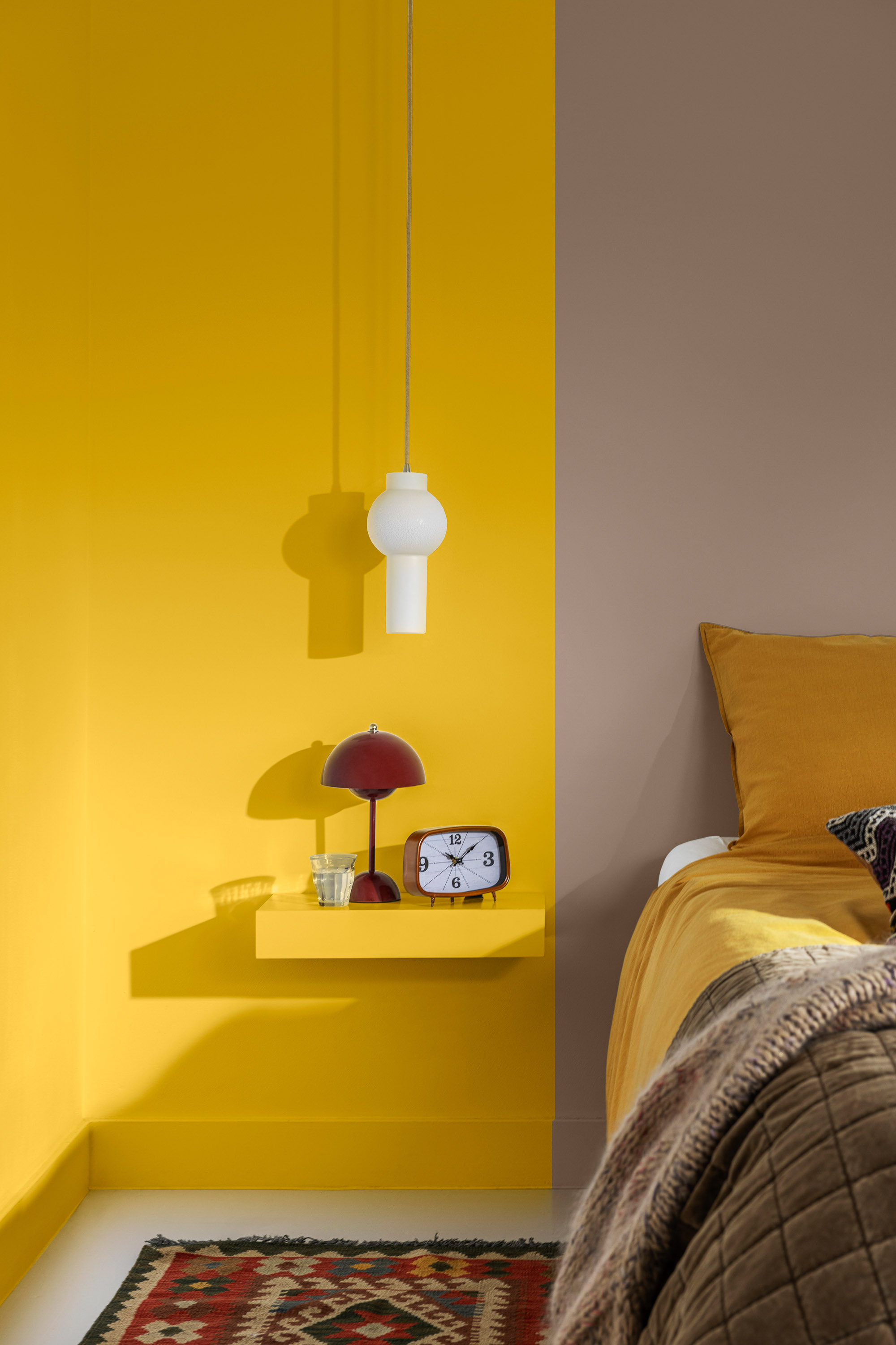 Trøtt om morgenen? Skift farge på soverommet!