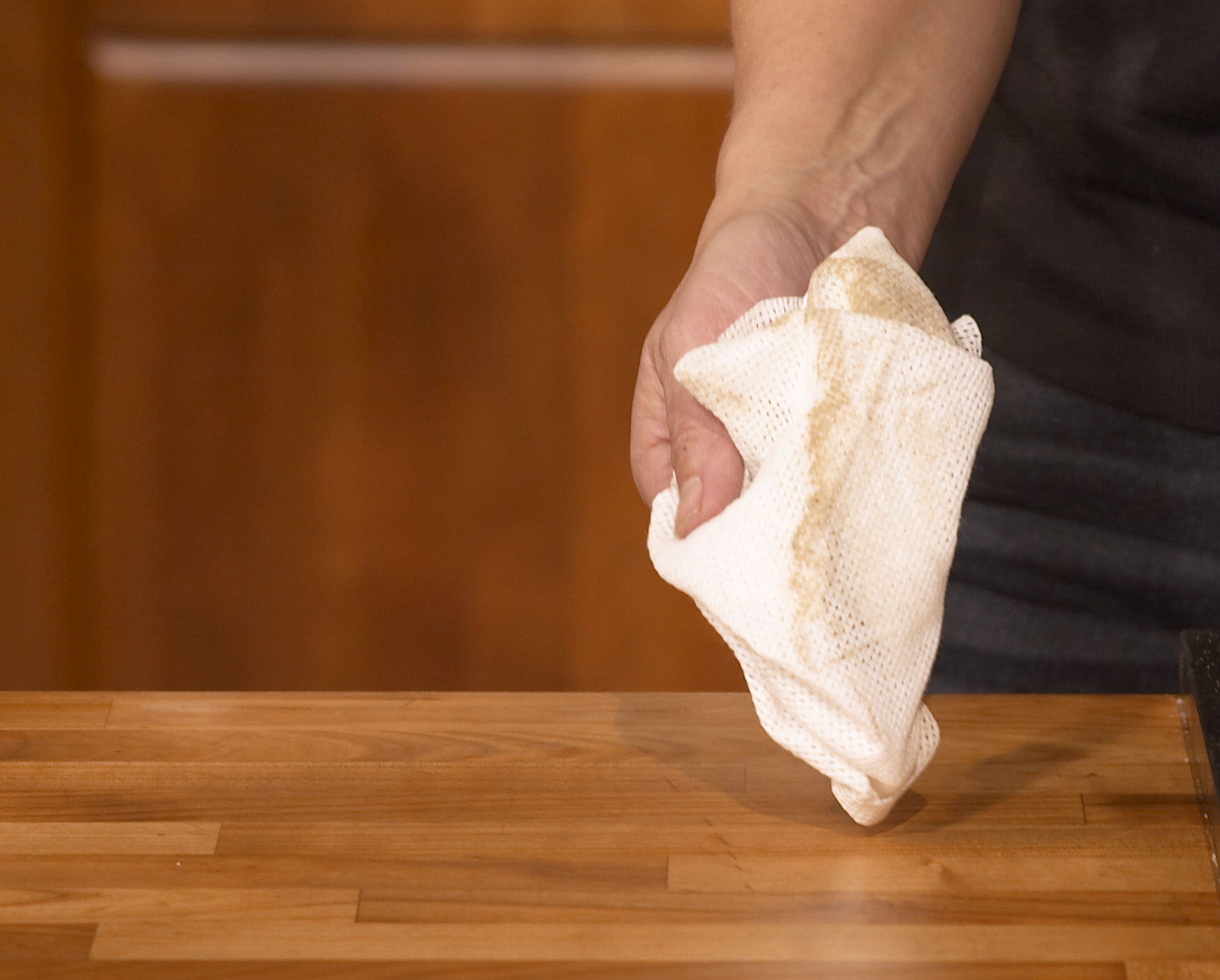 Nyoppusset benkeplate i Wenches kjøkken