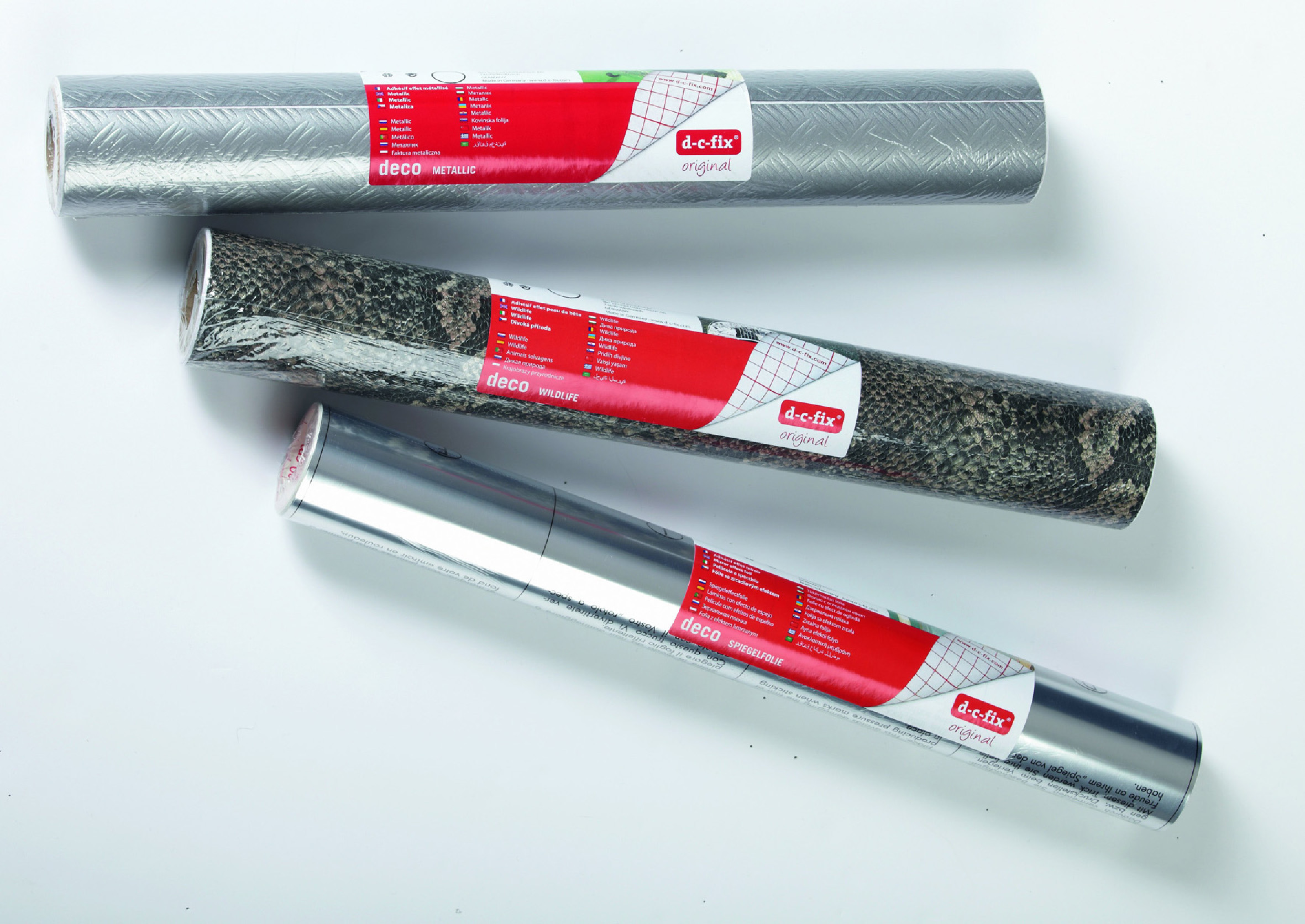 Ruller med kontaktplast finnes i en lang rekke ulike design og farger. 