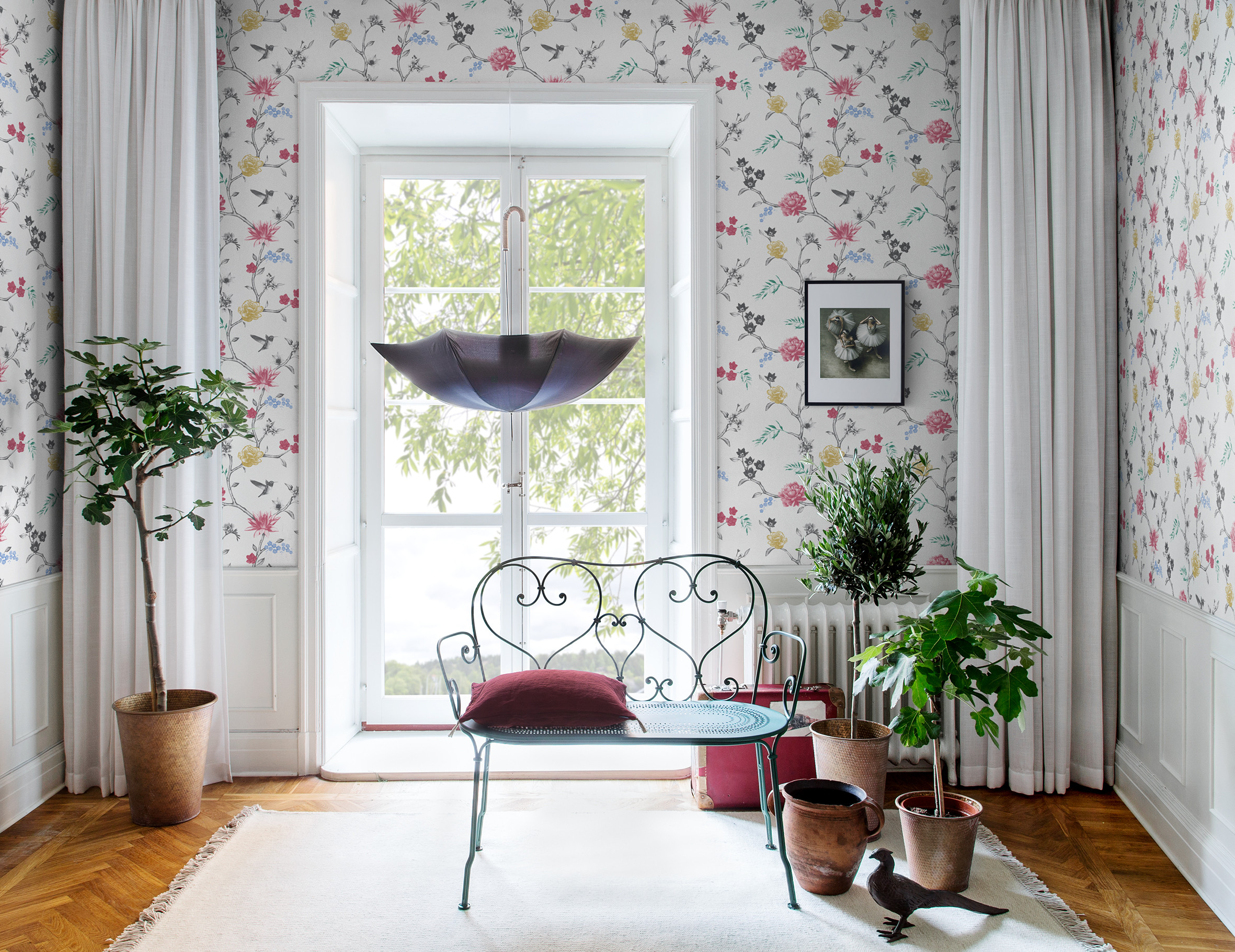 Designet Flower Bird finnes i flere fargekombinasjoner.