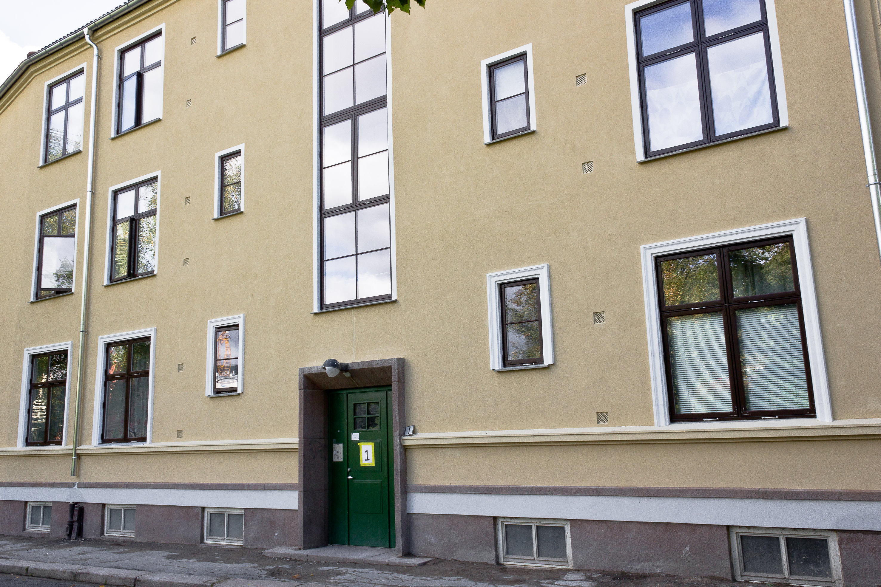 Moderne dekor på bevaringsverdig fasade