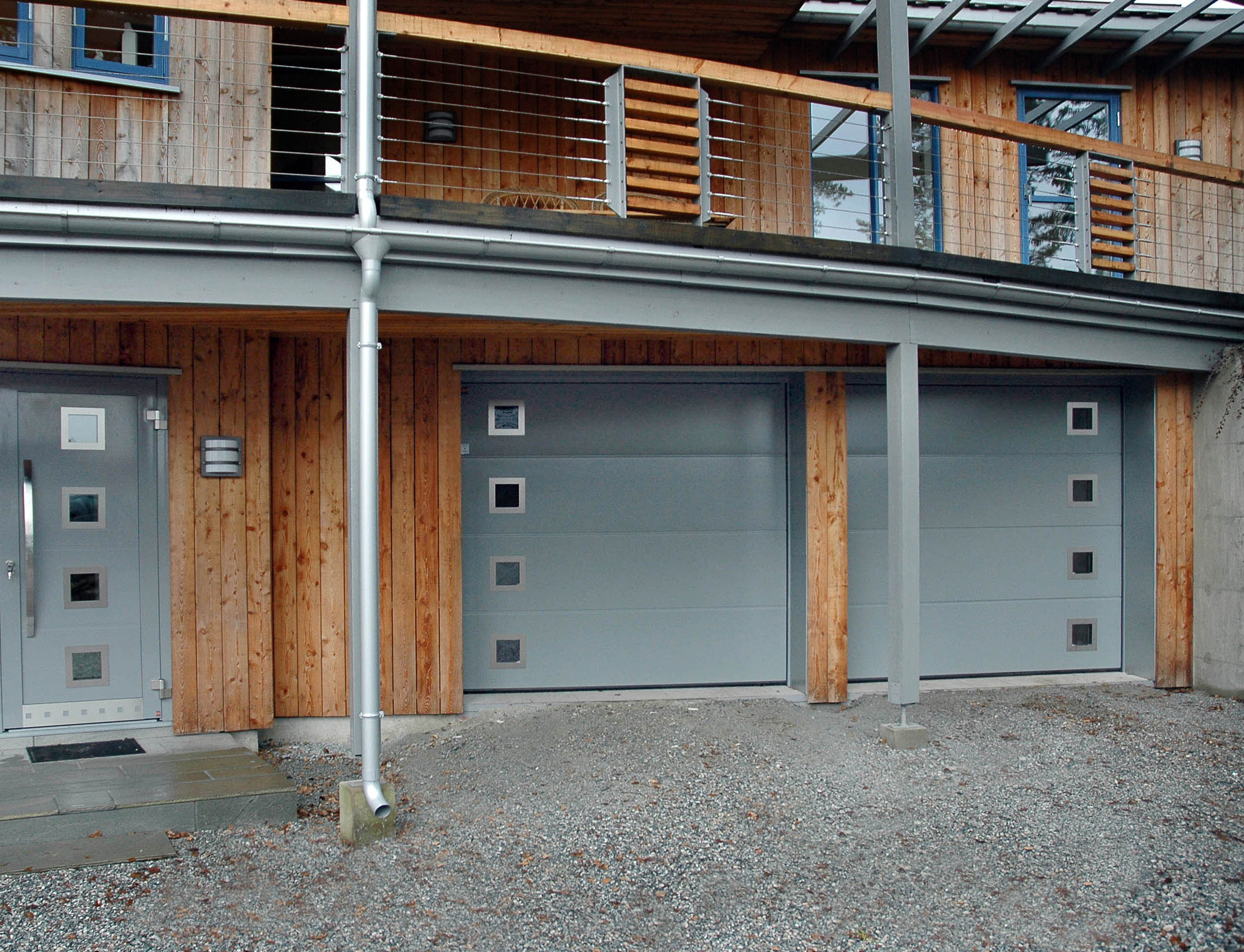 Gjør døren høy og porten vid