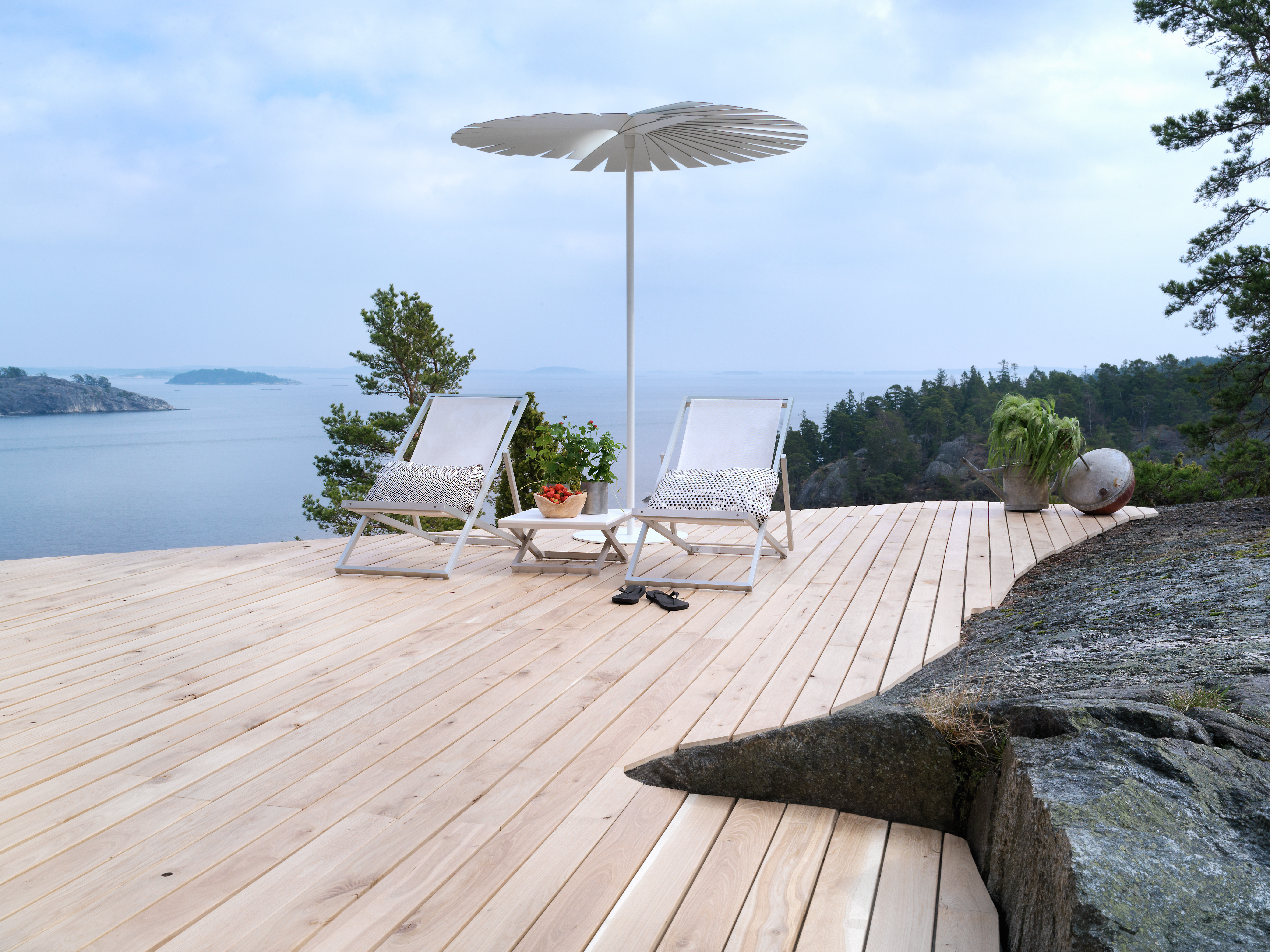 Motstandsdyktig terrassegulv av eik