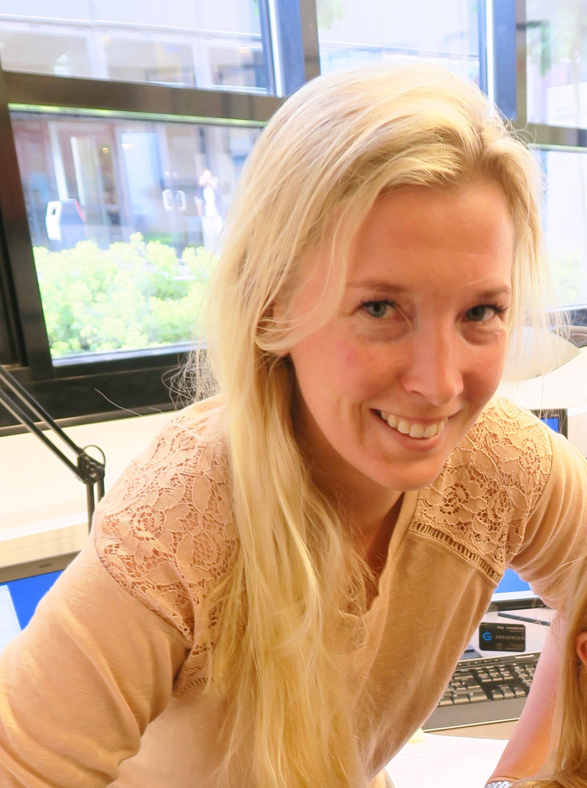 Malermester Ida Gamre kan kunsten å rulle.