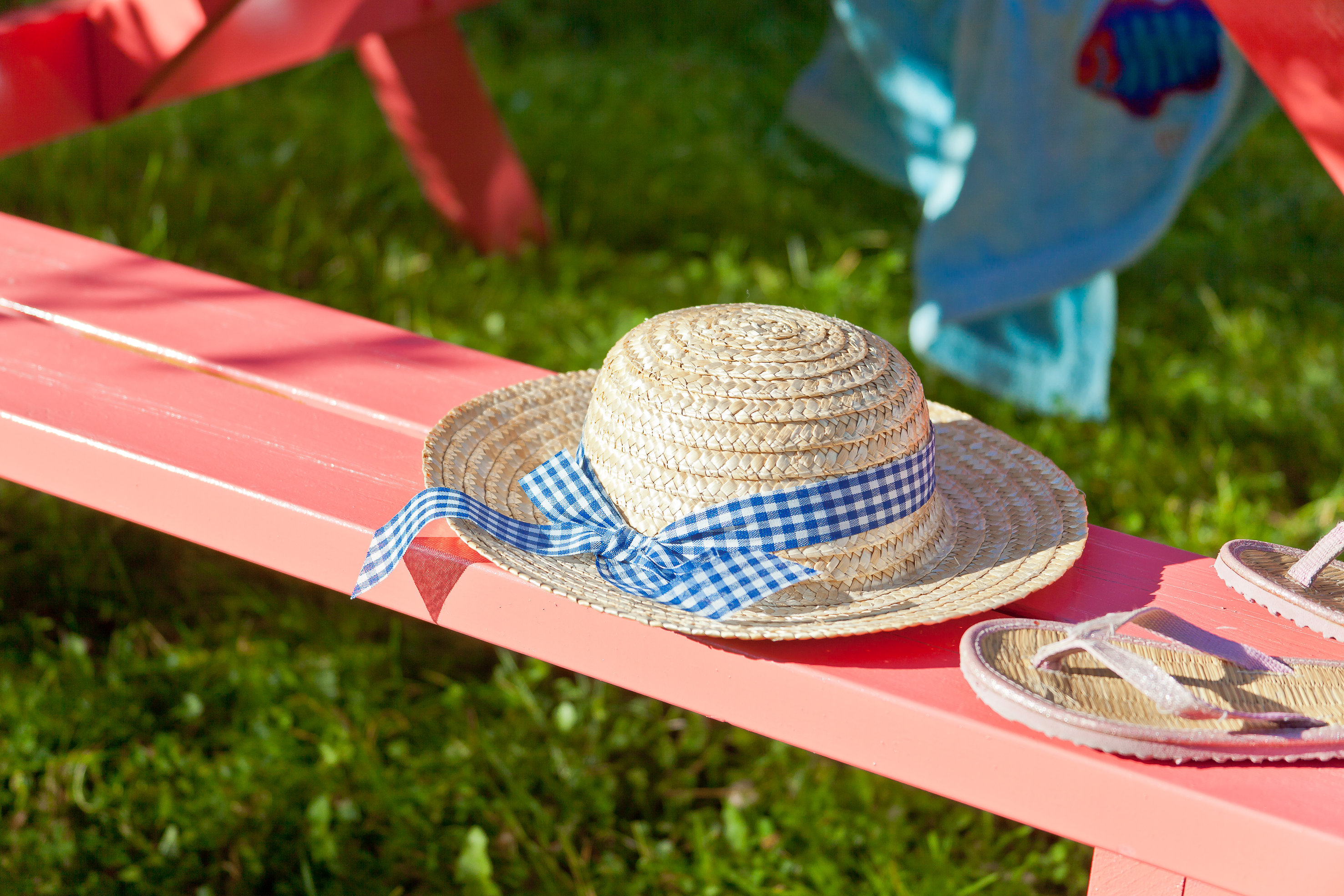 Med fargerike hagemøbler er du klar til sommerfest!
