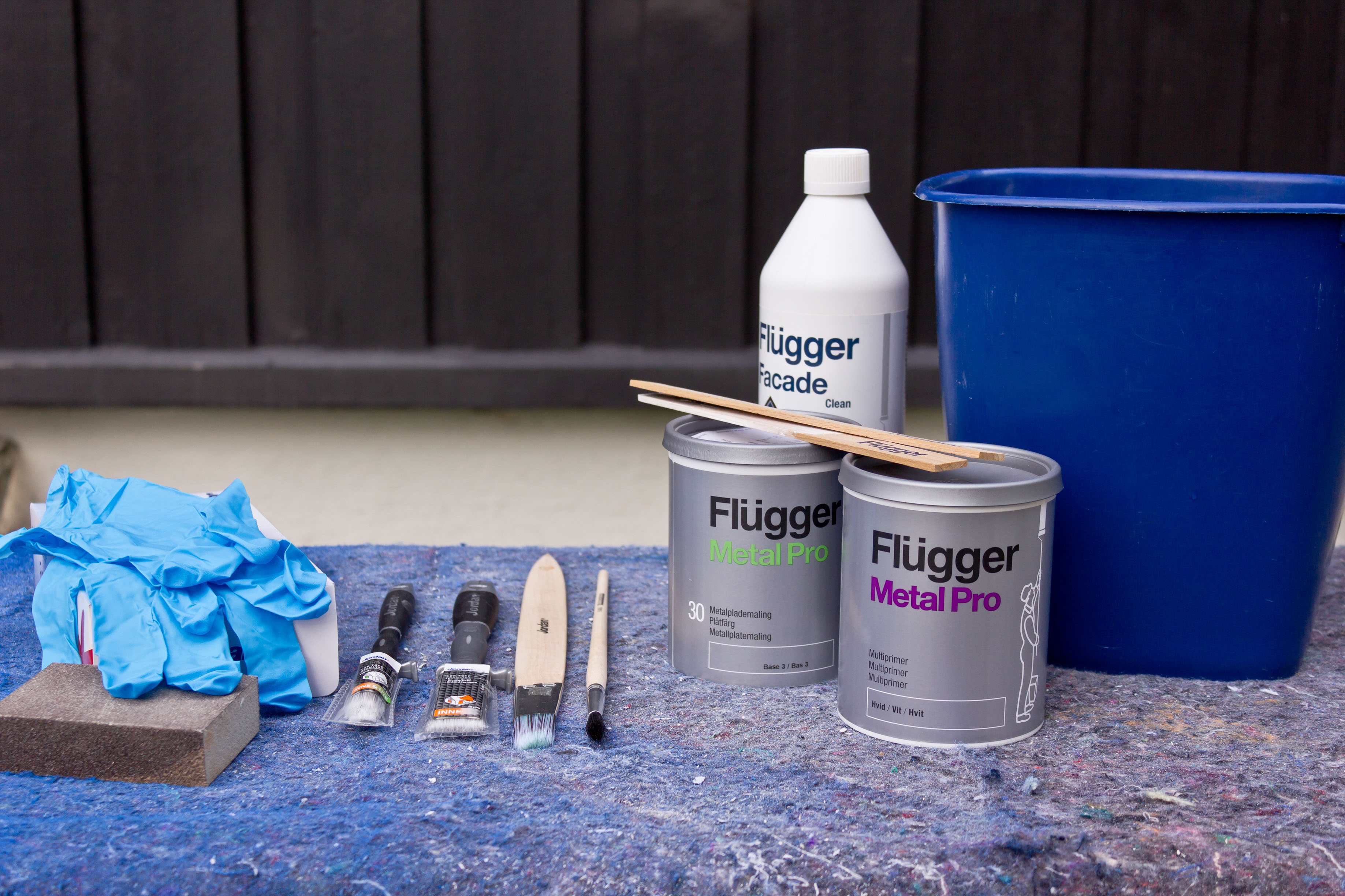 maling og det verktøy som trengs for å male 