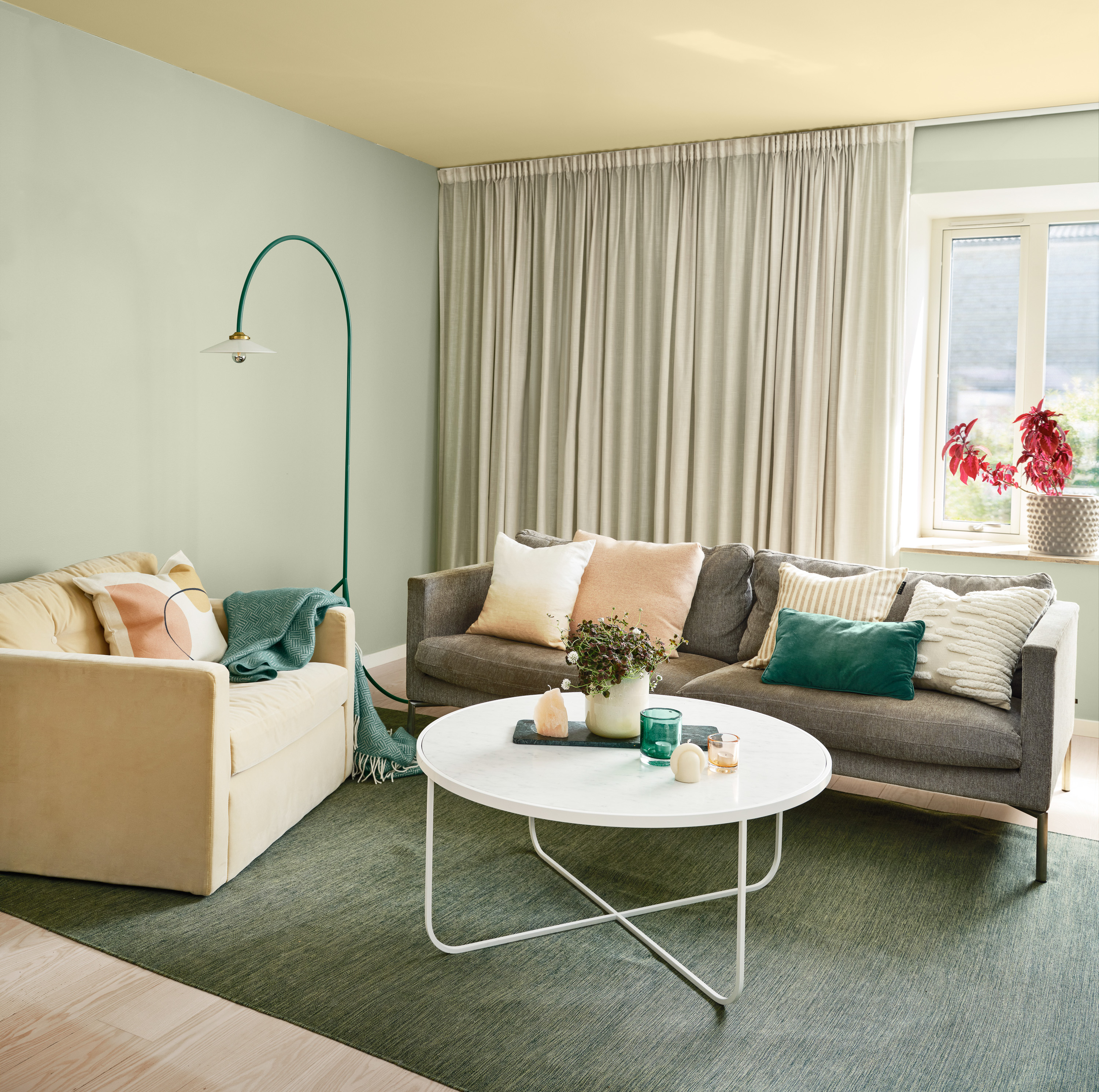 Gult og grønt rom. Malt med maling Mood fra Beckers