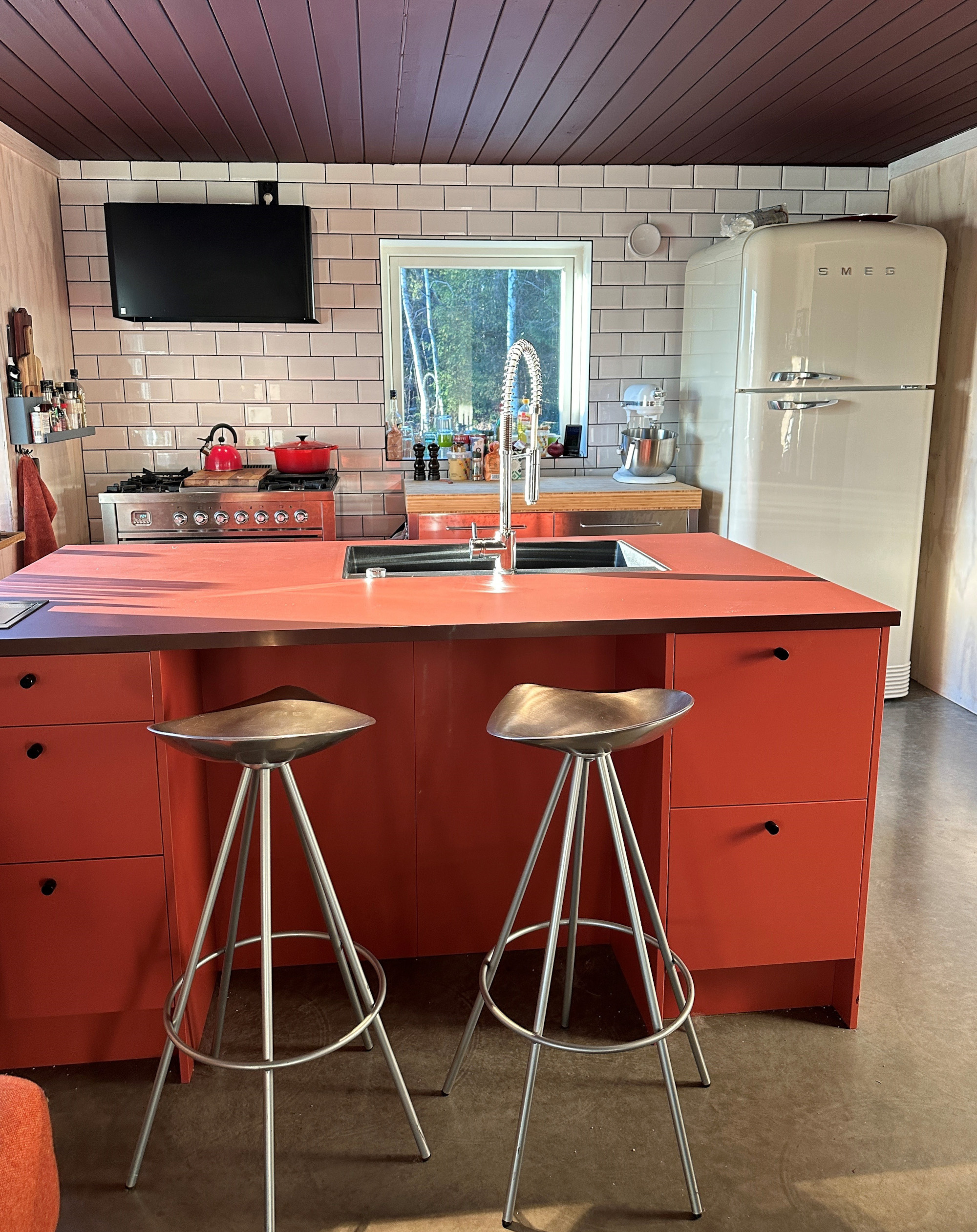 kjøkken oransje vindu 