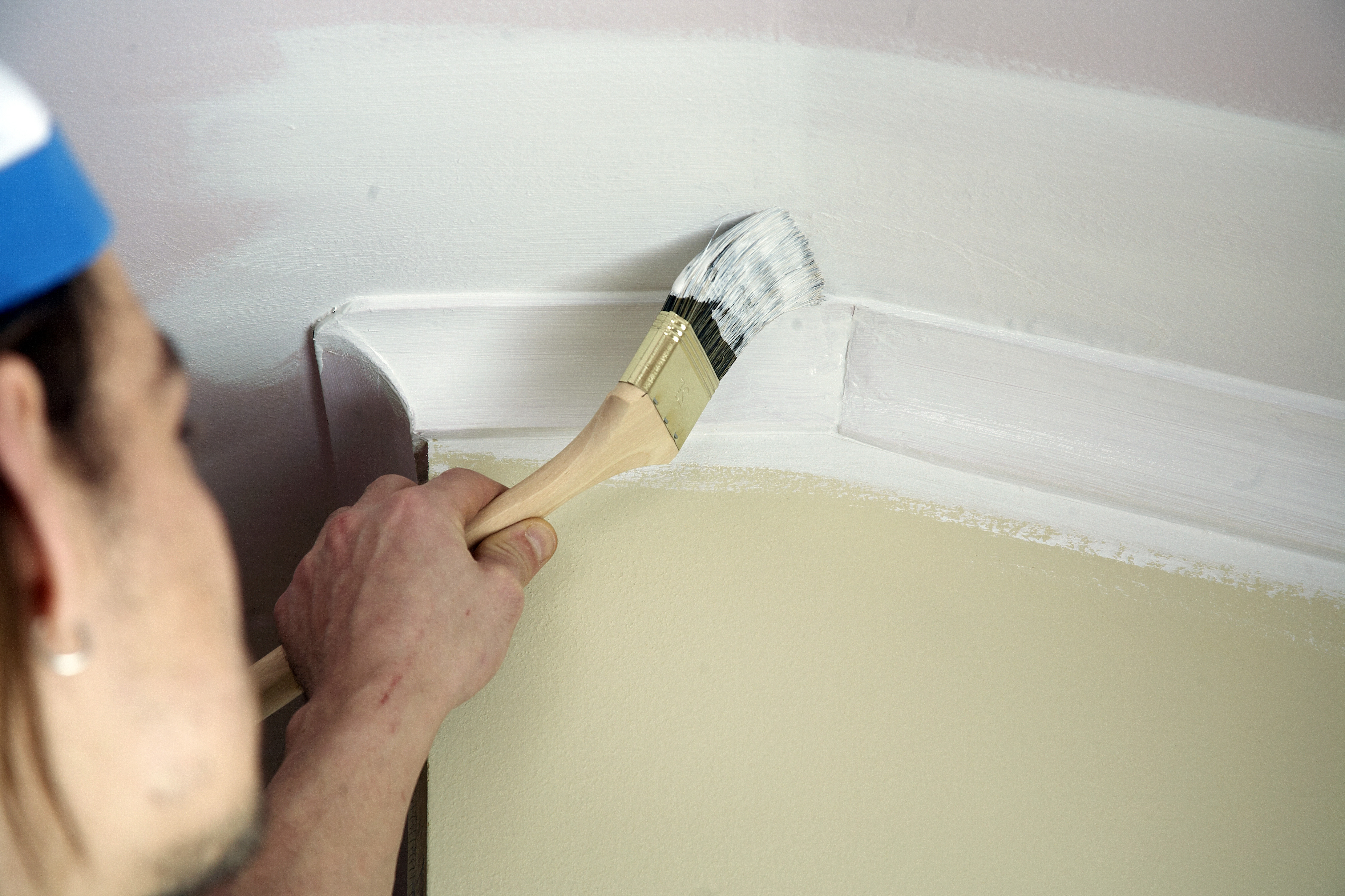 Fiks sprekker i taket med papp