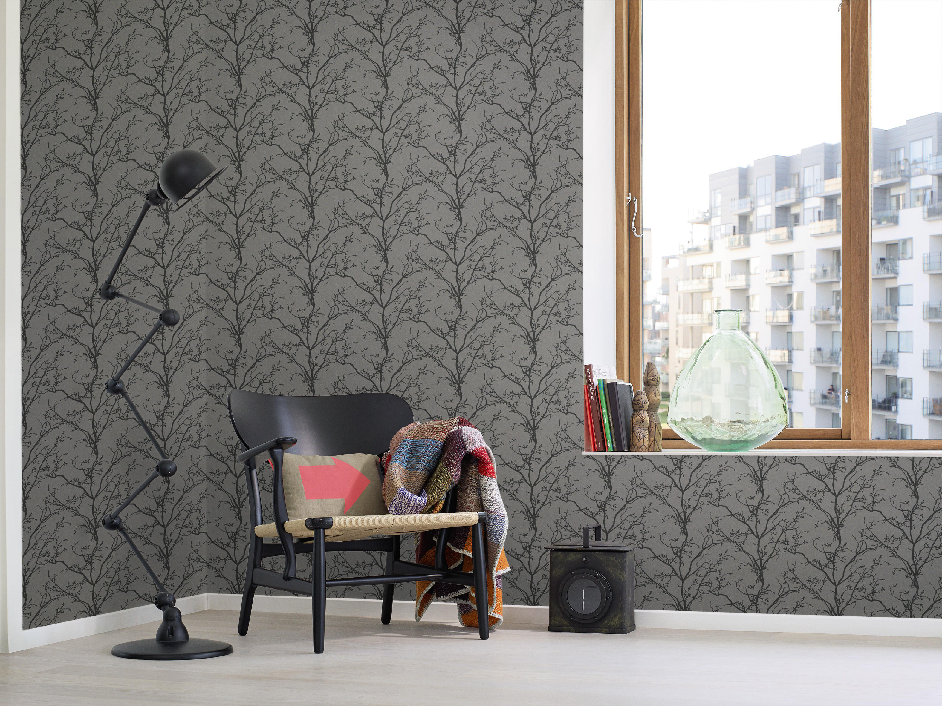 Med mørke farger og nakne kvister tar Flügger inspirasjon fra naturen, samtidig som du kan få de mørke fargene inn i stua i vinterkulden.