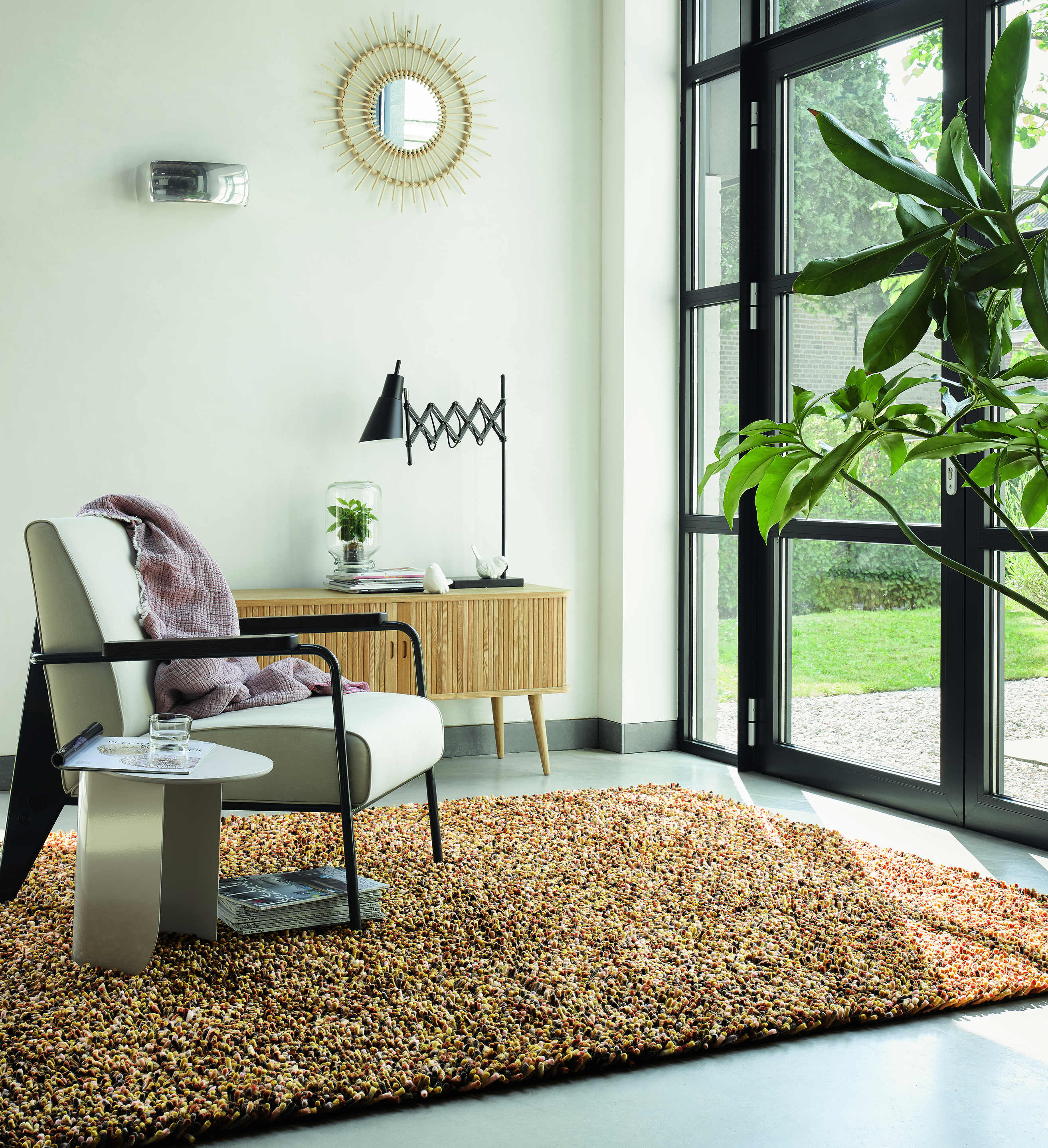 Teppe på gulvet som støydemper