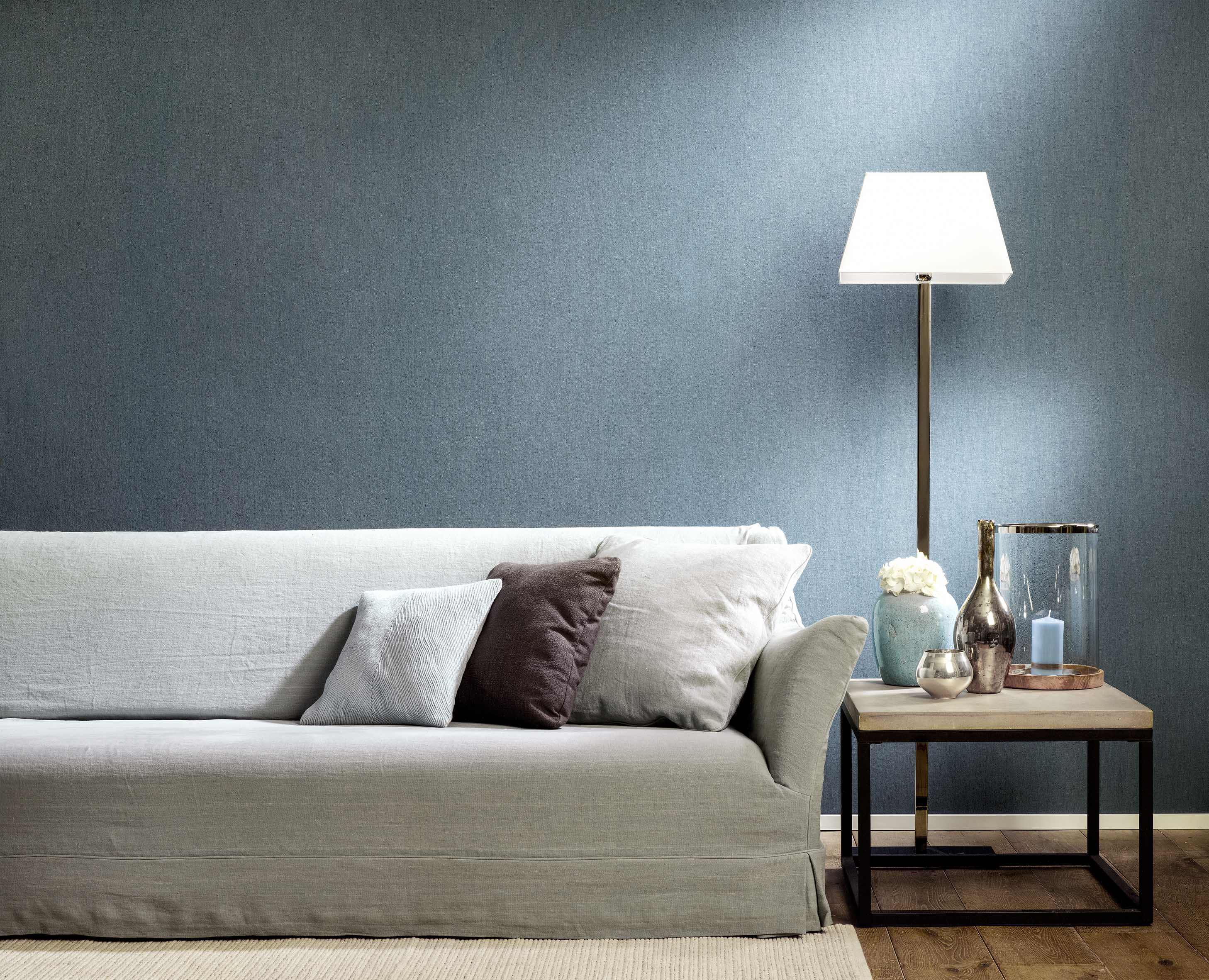 LIN: Inspirert av lin, har dette tapetet et taktilt uttrykk, som gjør flaten en varm og lun følelse. (Foto: Green Apple)