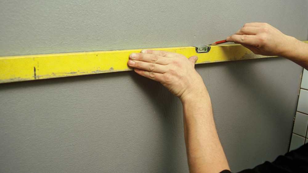 Enkel metode for flislegging på vegg