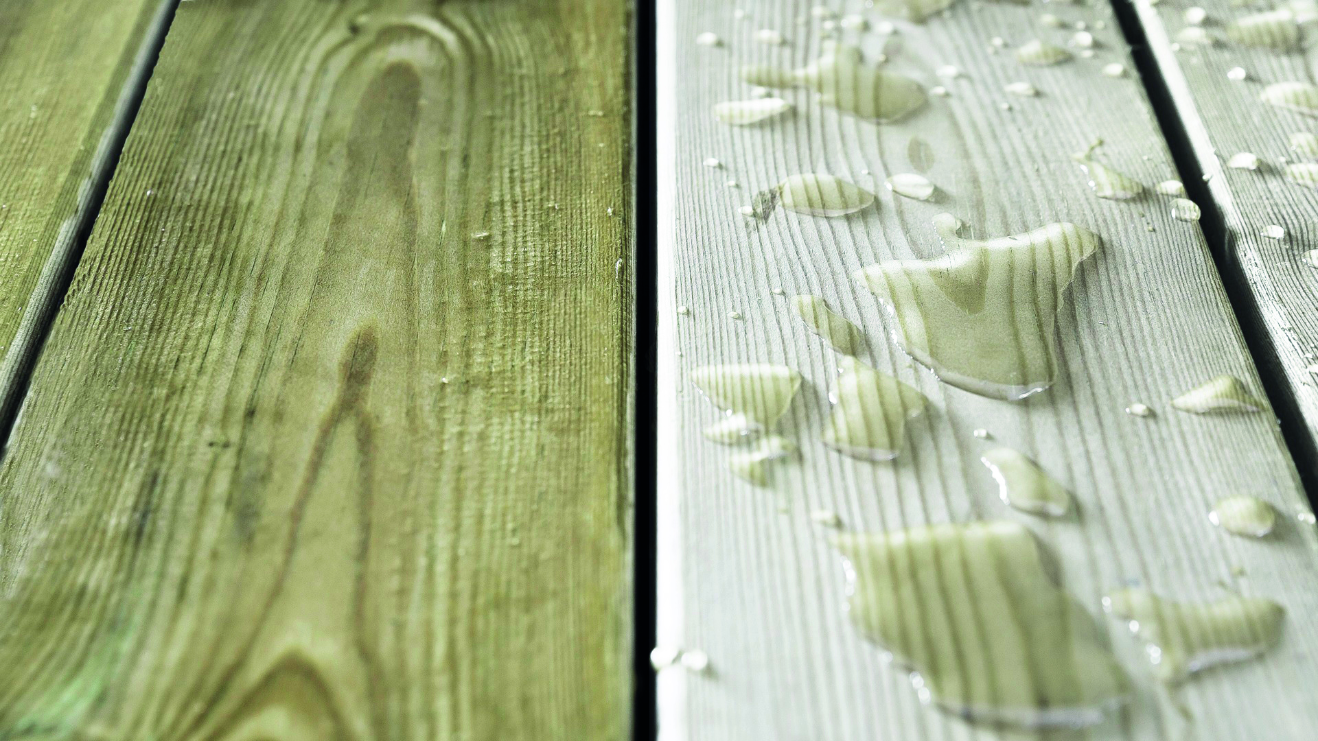 Sølvgrå terrasse for trykkimpregnert tre