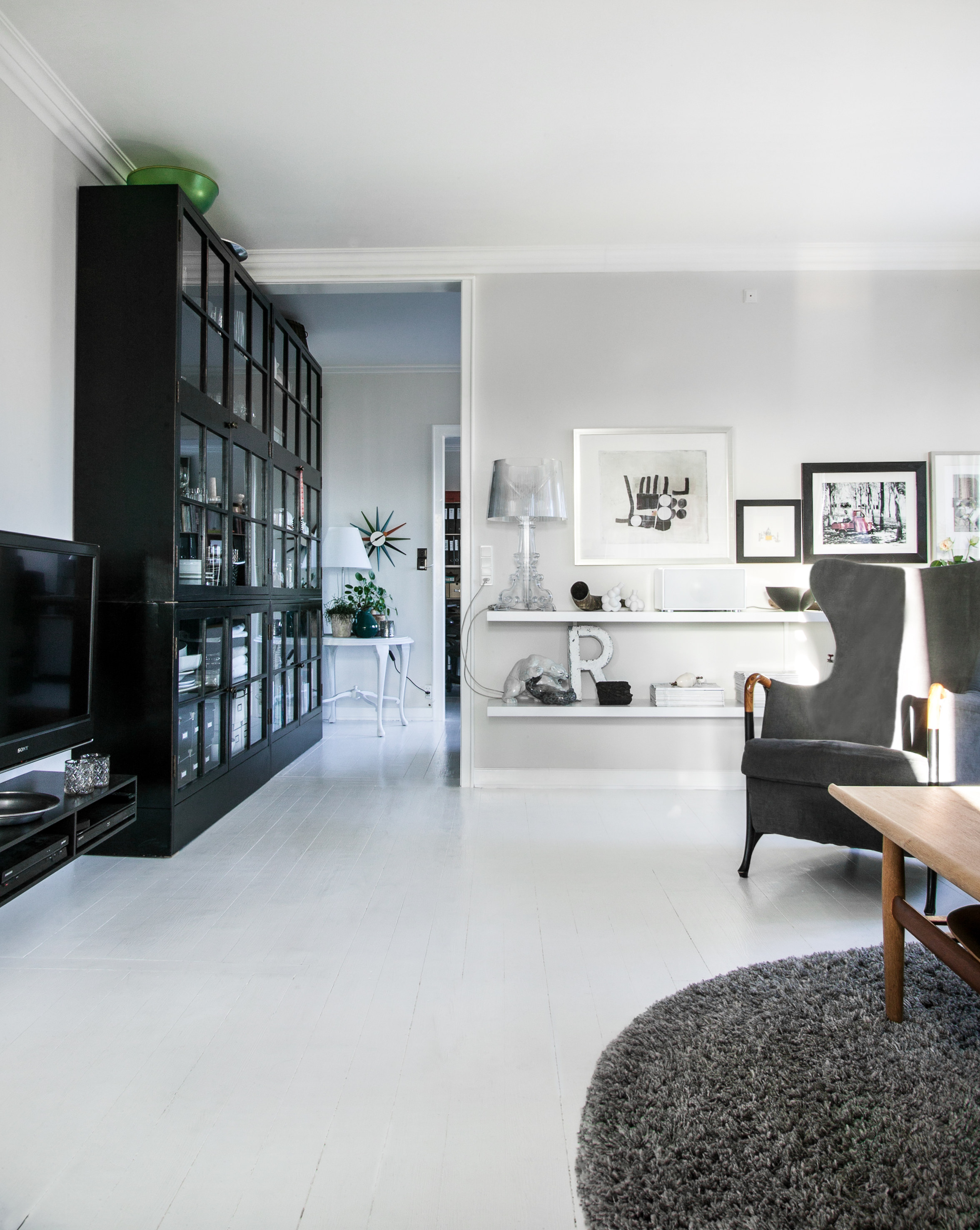 Malingen er blank og slitesterk og tåler å brukes til gulv i boliger med normal slitasje. 