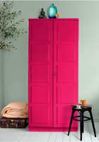 WOW-EFFEKT: Med et knall rosa skap i gangen, kan du virkelig skape wow-effekt.