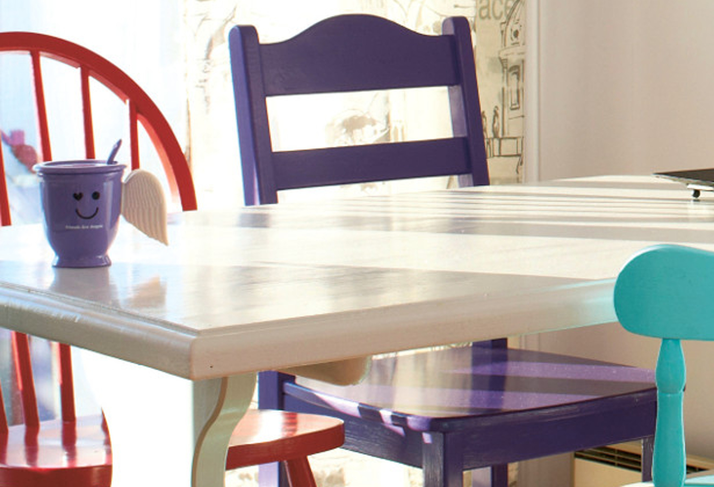 Male kjøkkenstolene