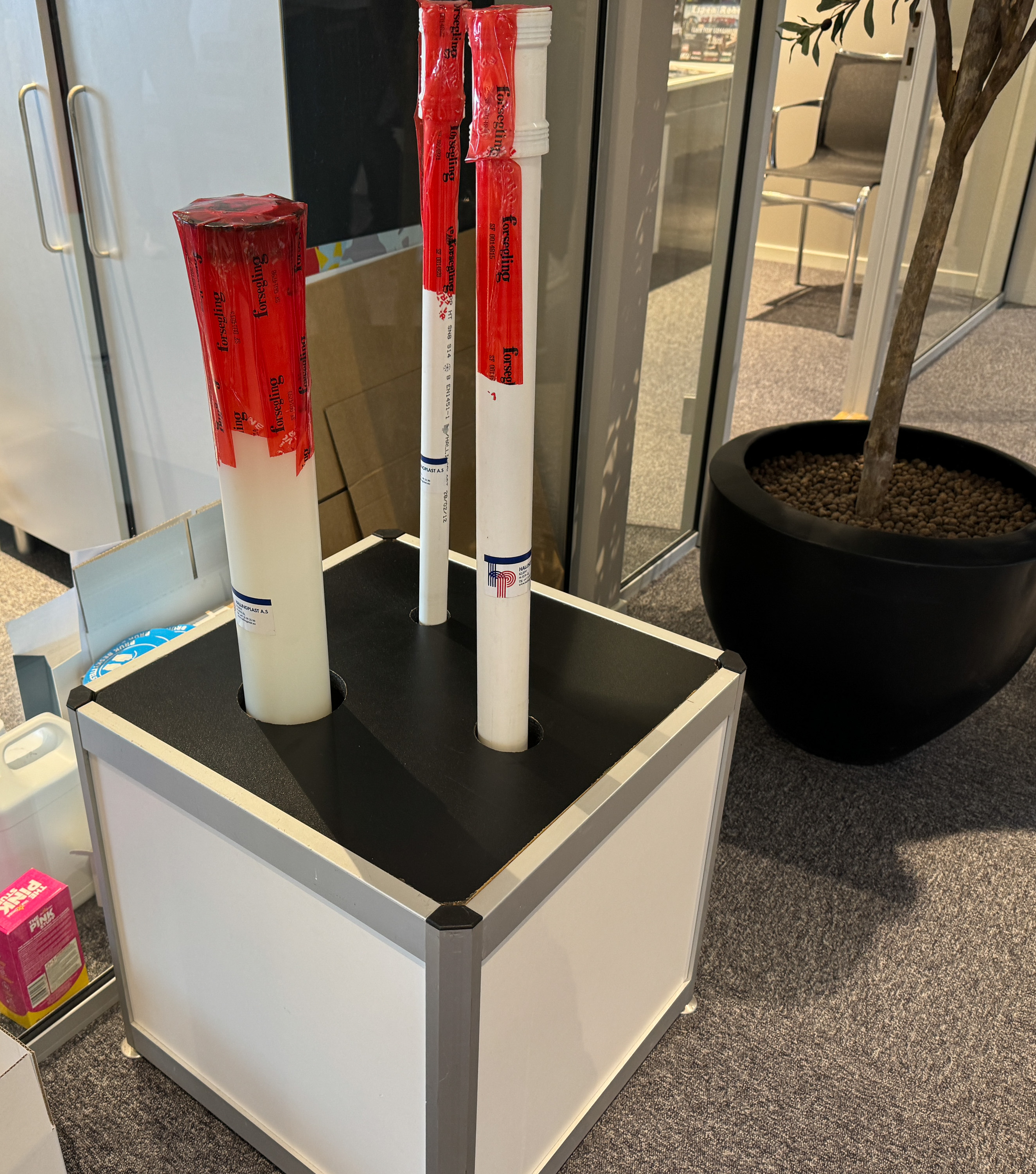 Rør på Kreftings kontor