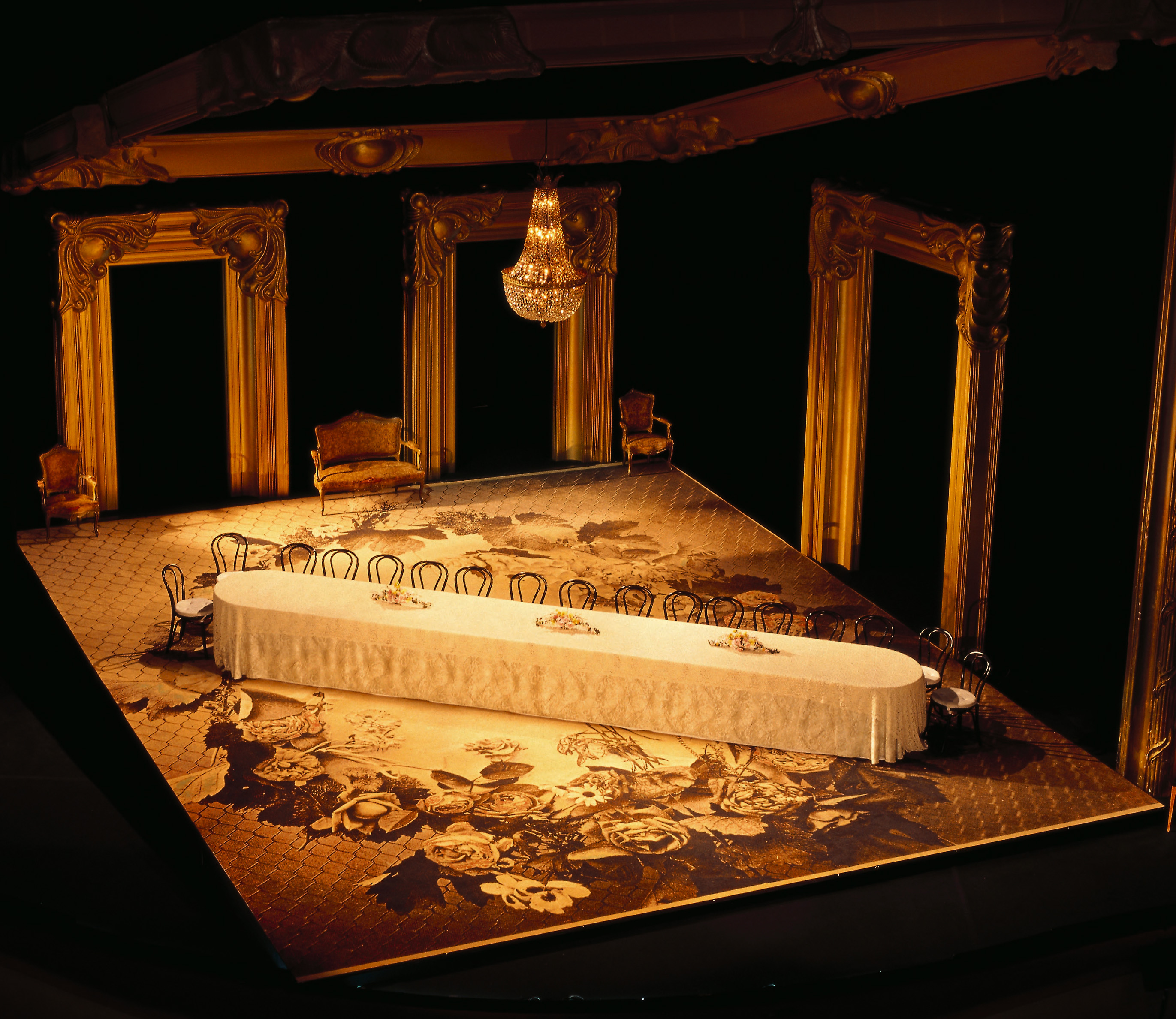 Ege på hovedscenene