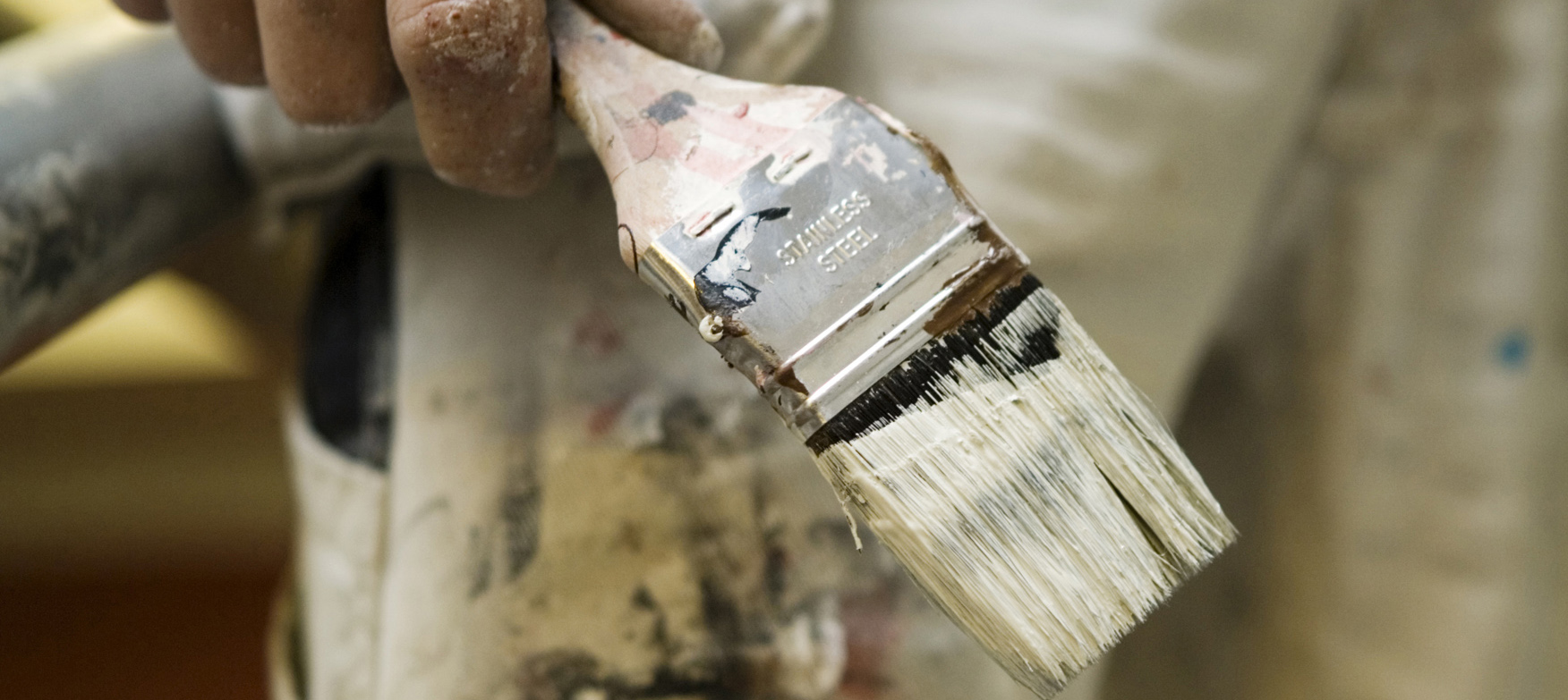 Tørr maling i kosten