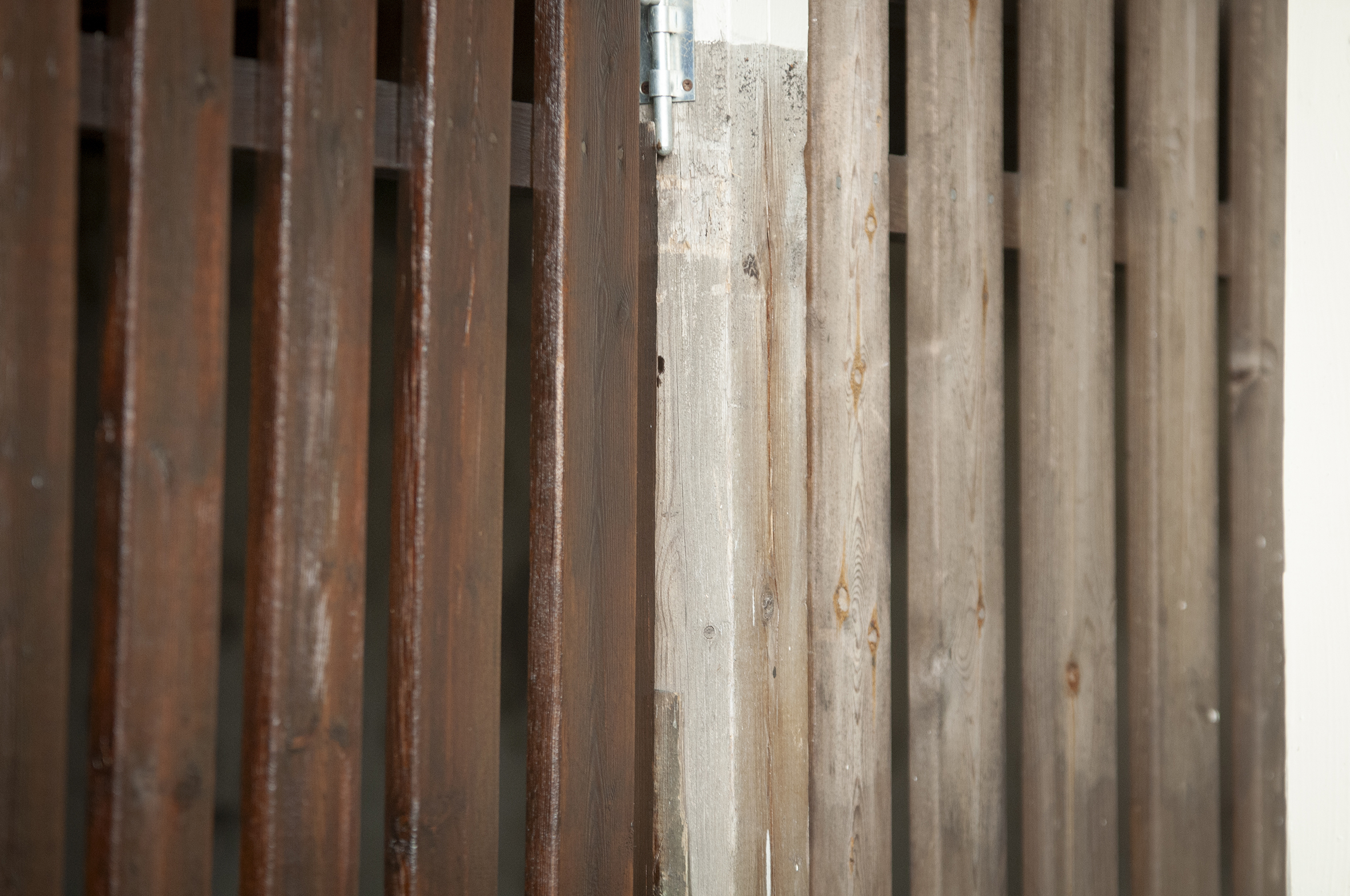 Slik frisker du opp stakitter og rekkverk