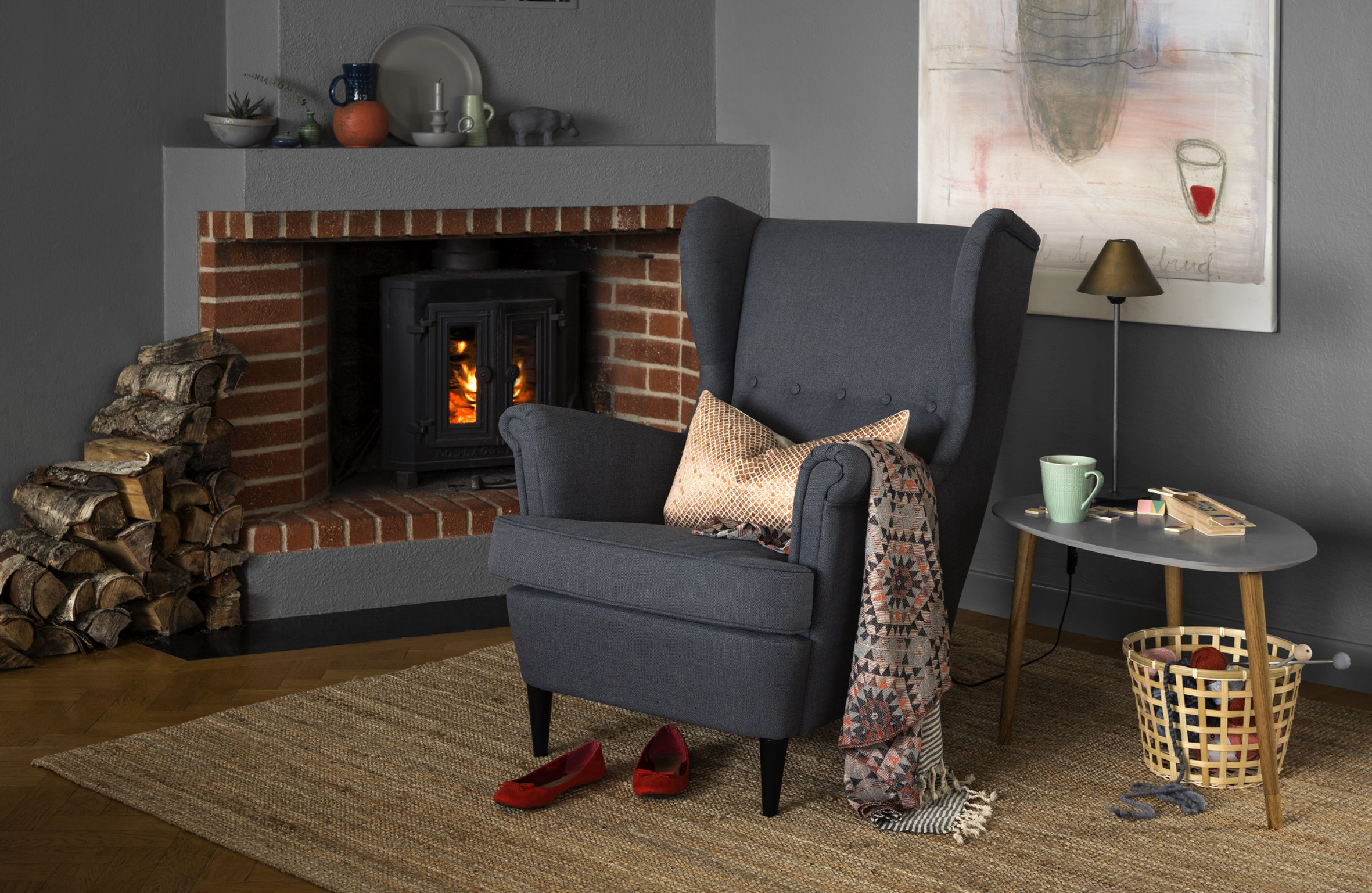 Gi farge også til peisen