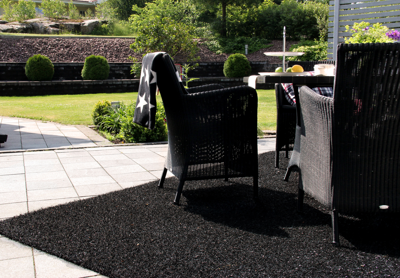 Du gj&oslash;r lurt i &aring; vaske og beskytte kunstrottingen - da lever den lenger og tar seg bedre ut p&aring; plattingen.