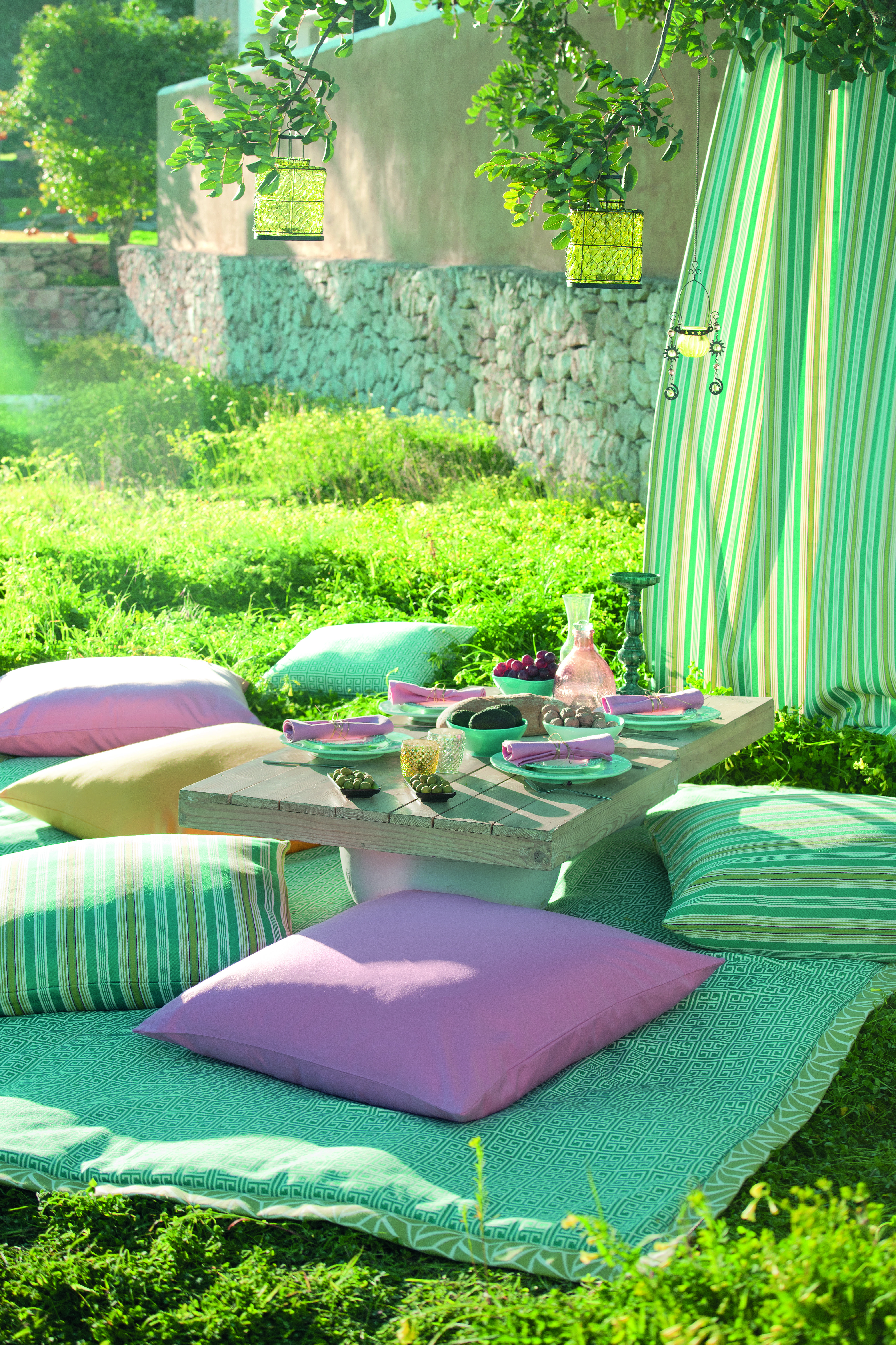 Green Apple har egne utendørskolleksjoner som tåler en piknik. 