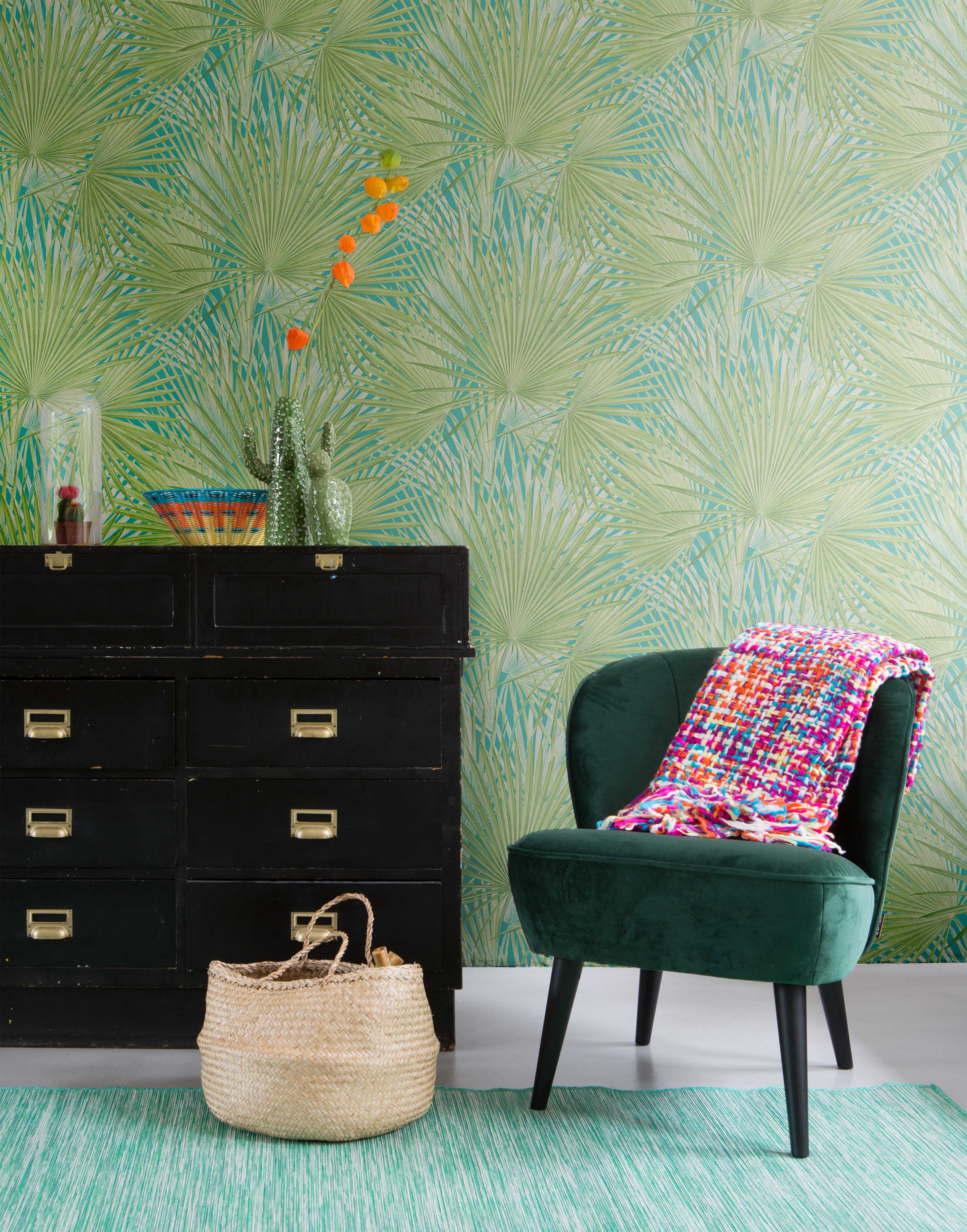 Grønne planter på tapetet