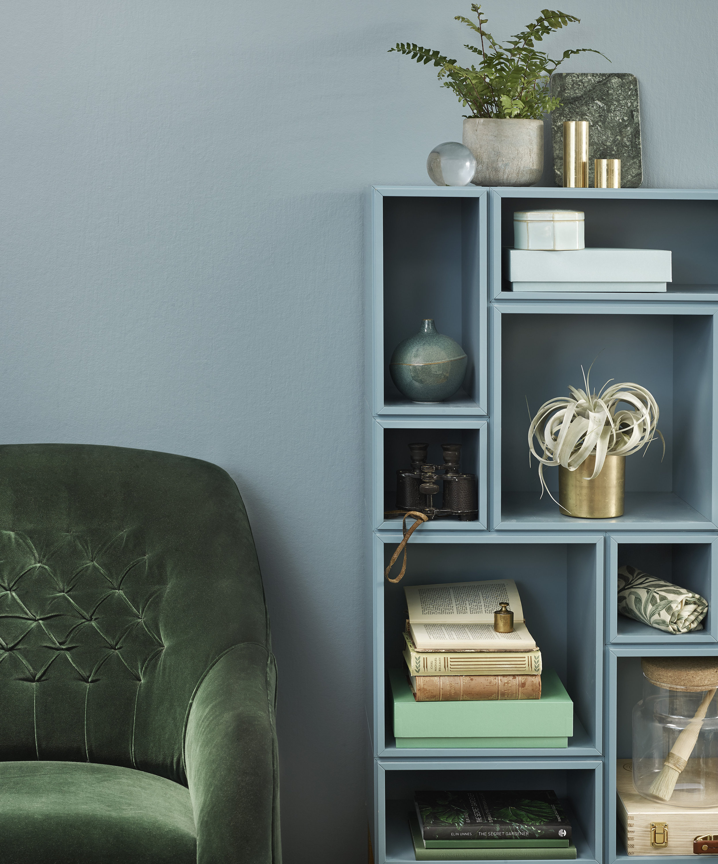 LUKSURIØS BOHEM: Innred med blått og friske grønntoner, og få et interiør som uttrykker en kombinasjon av luksus og bohem.